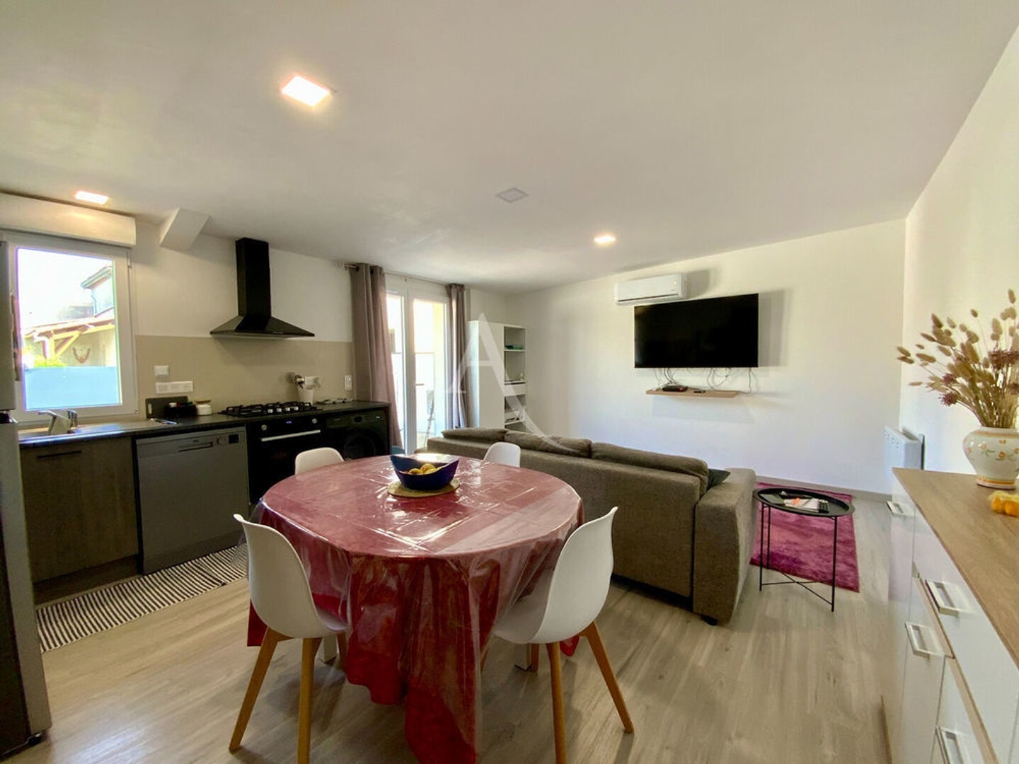 Immeuble à vendre - 6 pièces - 112m2 - Jonzac (17500)