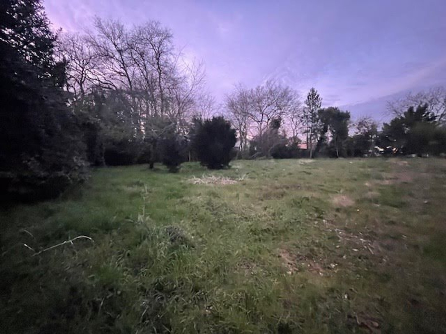 Terrain 1100 m²