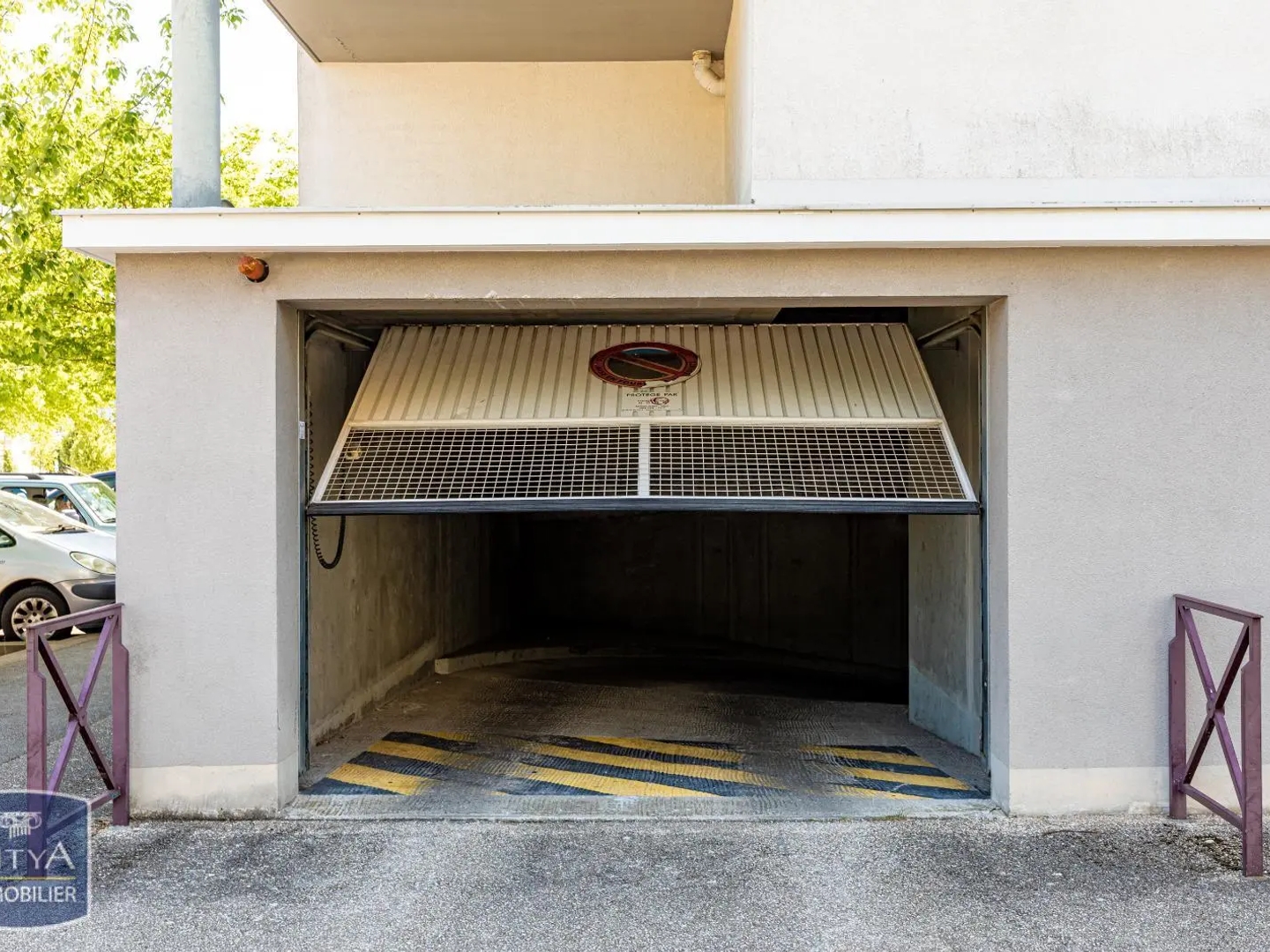 Parking / garage / box à vendre - Échirolles (38130)