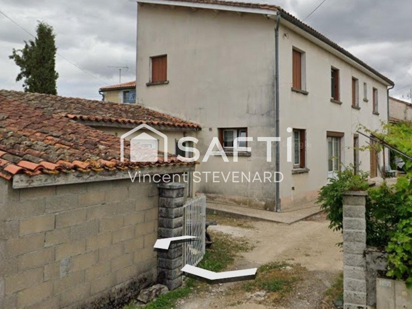 Maison à vendre - 5 pièces - 151m2 - Villognon (16230)