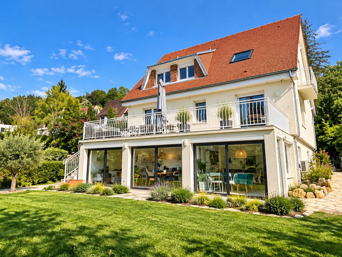 Maison à vendre - 7 pièces - 140m2 - Mantes-La-Ville (78711)