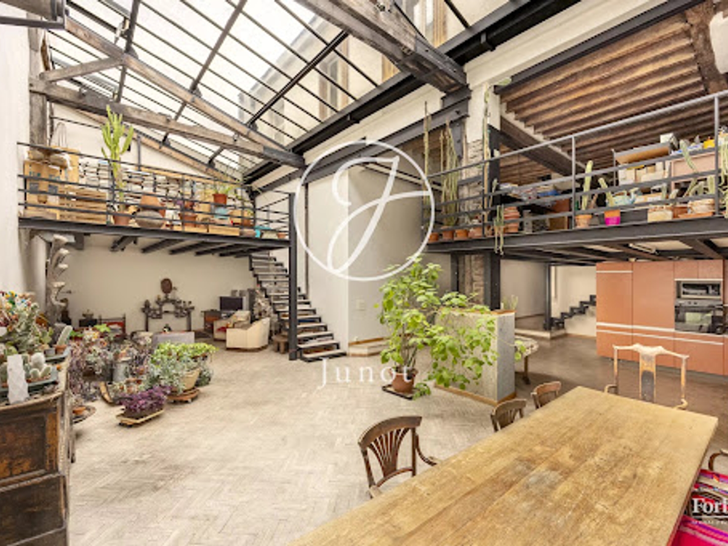Maison à vendre - 5 pièces - 181m2 - Paris 11e (75011)