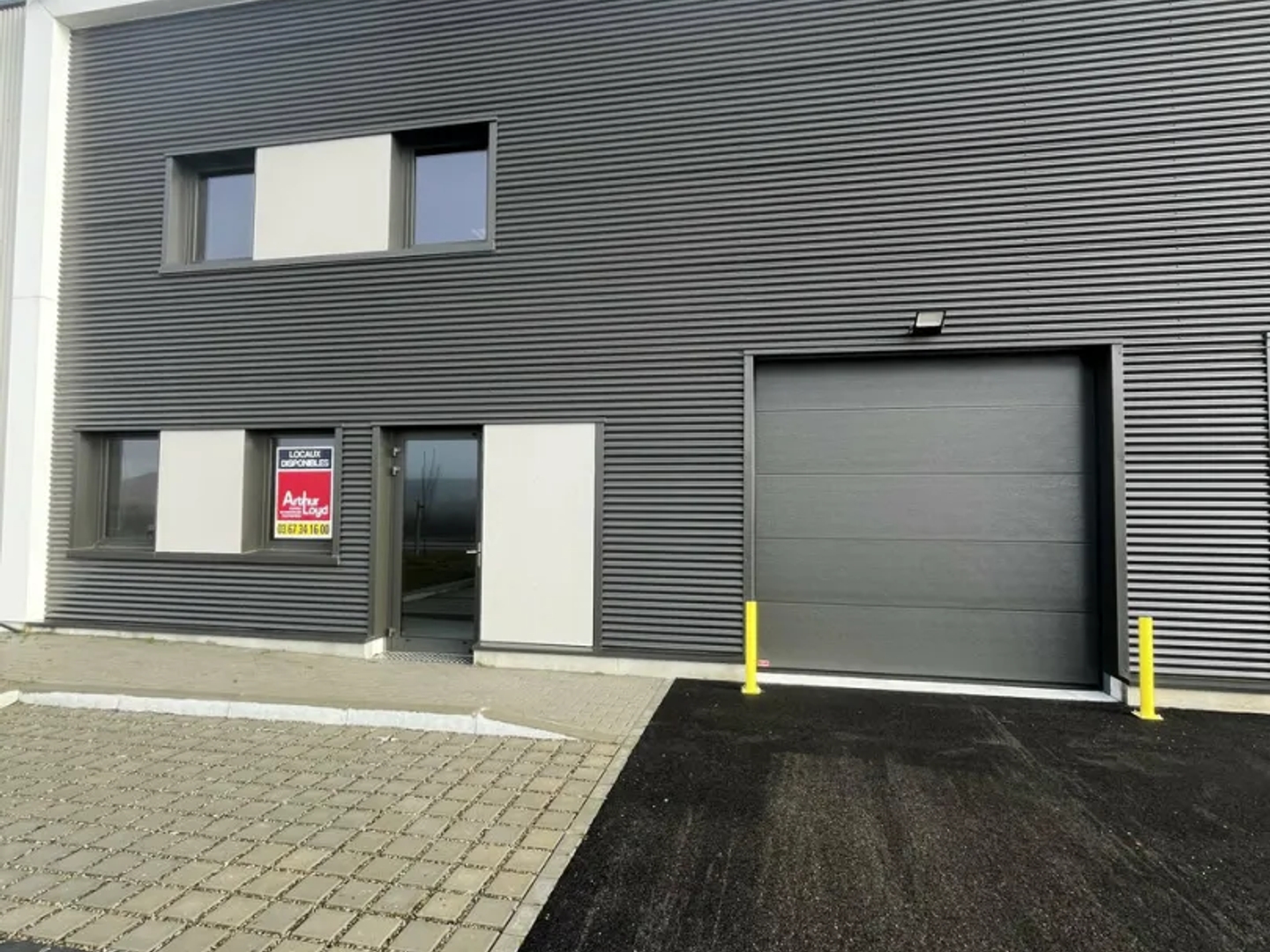 LOCAL D'ACTIVITE - ENTREPOT à VENDRE de 3012 m²