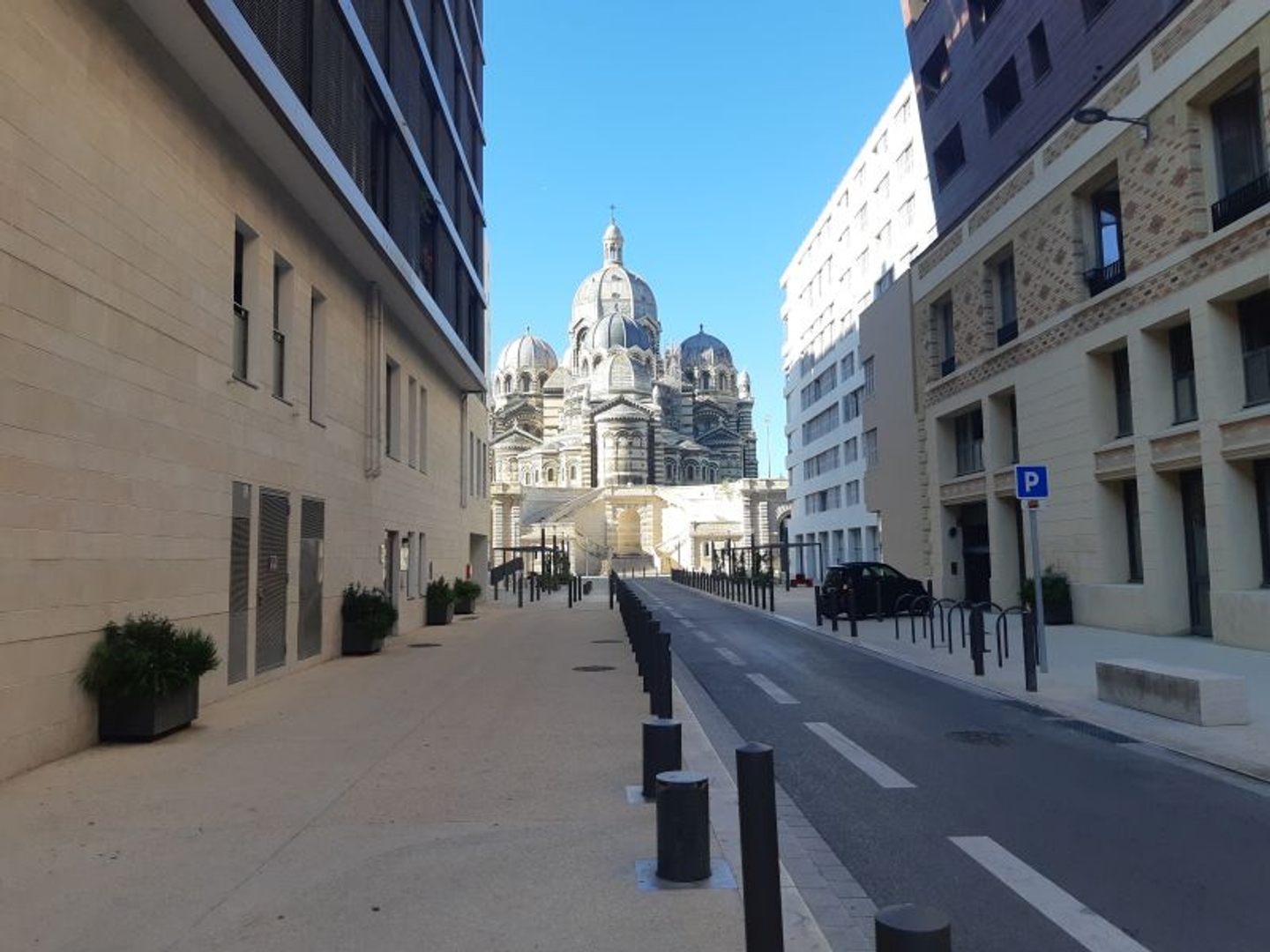Appartement récent en parfait état de type 3 de 72 m2 à Marseille (13002) La Major