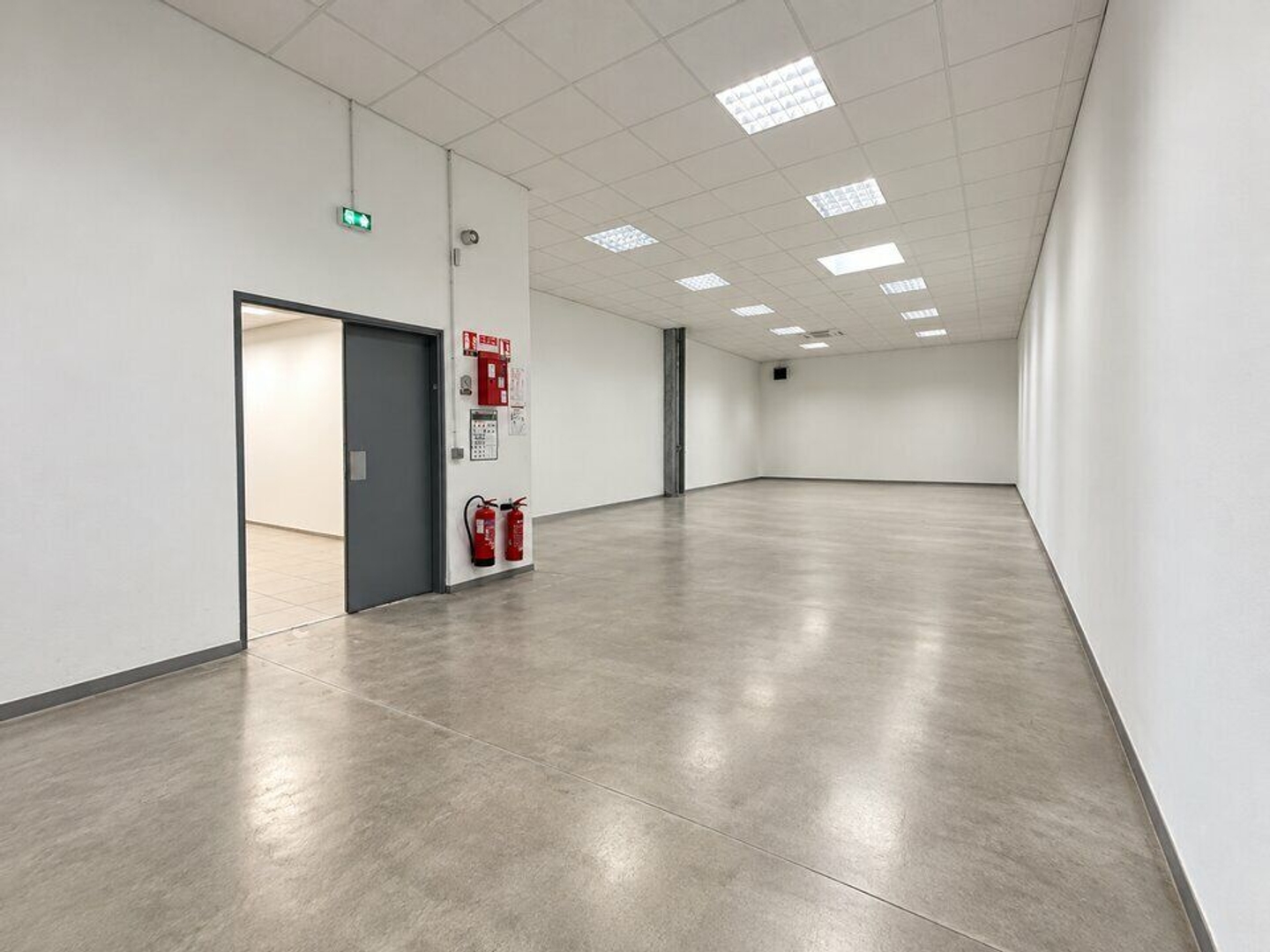 Magasin à vendre - 388m2 - Chambray-Lès-Tours (37170)