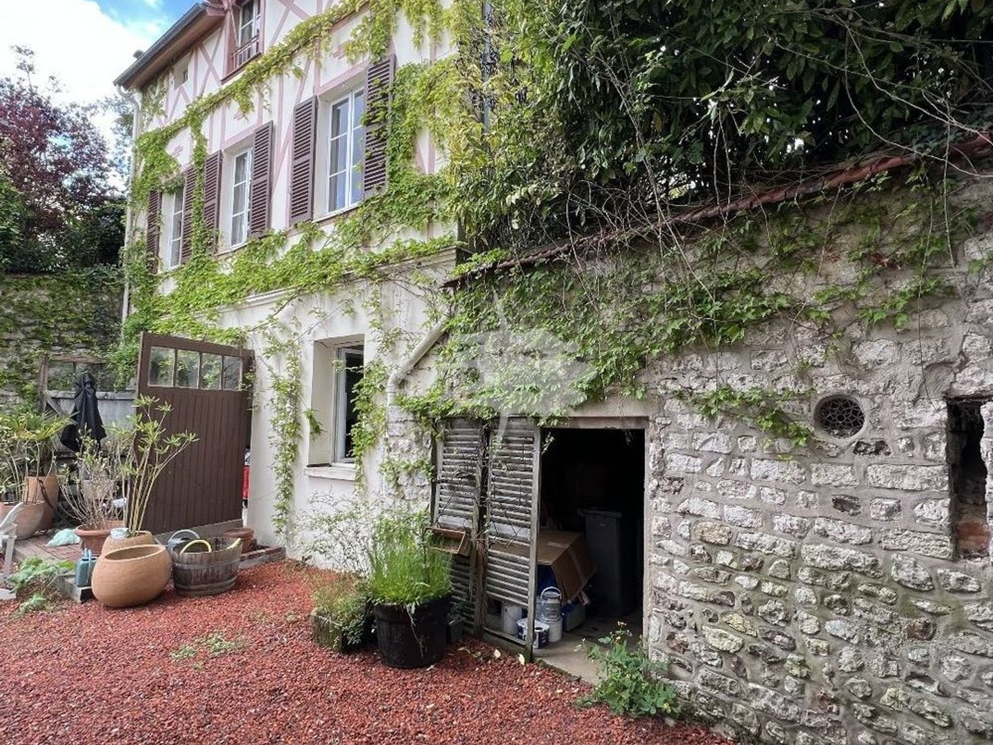 A vendre , Giverny ( 27620 ) maison XIX e , 9 pièces , 169 m2 habitables , 3 chambres , terrain 382 m2
