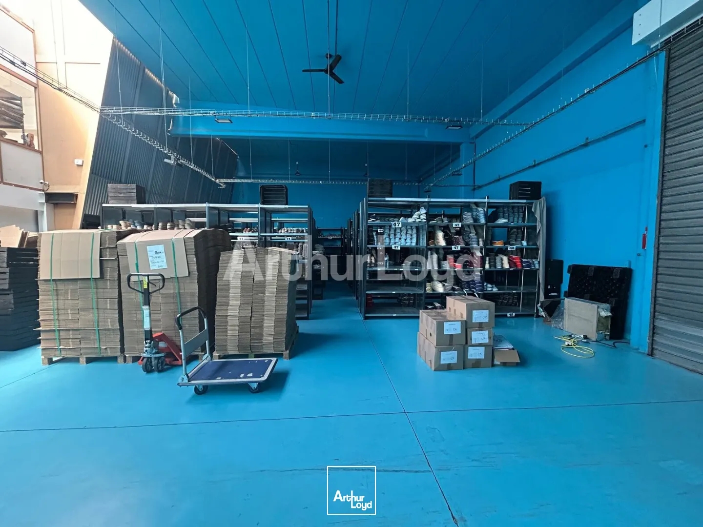 Locaux à vendre - 555m2 - Hem (59510)