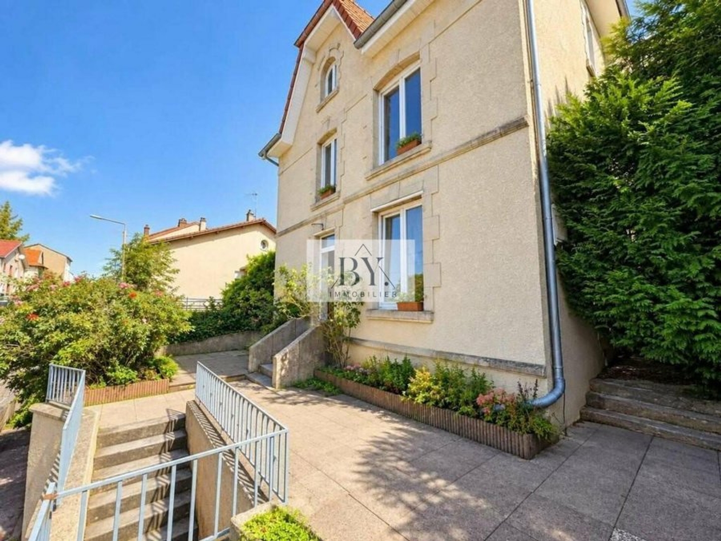Maison à vendre - 6 pièces - 153m2 - Herserange (54440)