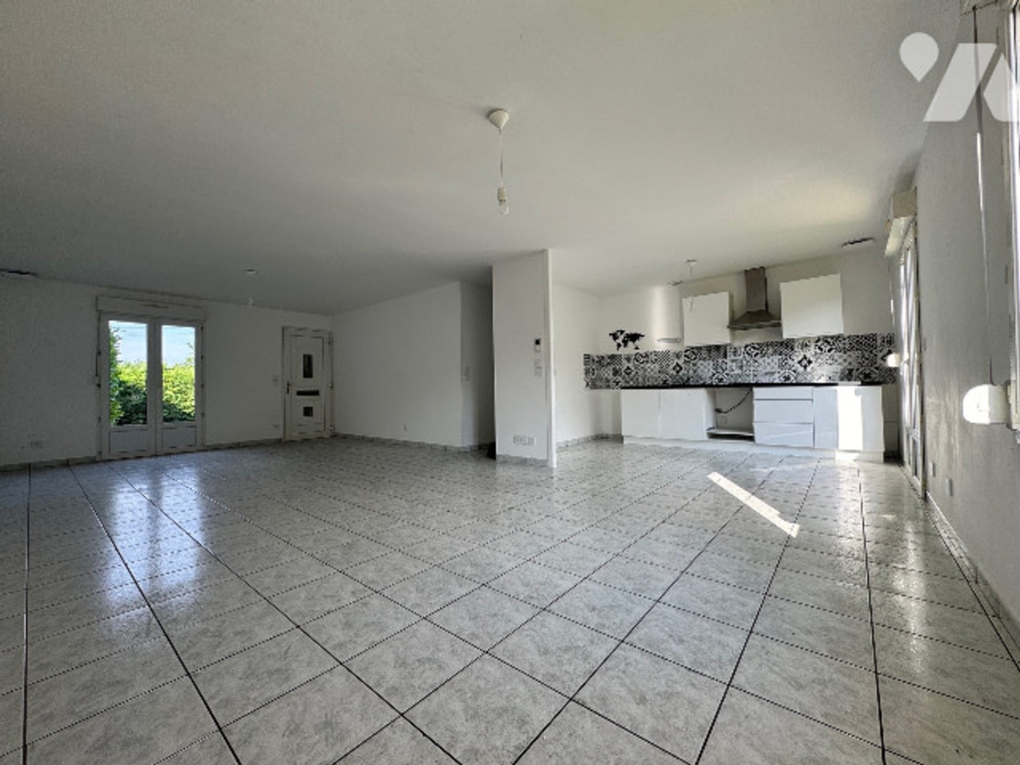 Maison à vendre - 5 pièces - 99m2 - Gesnes-Le-Gandelin (72130)