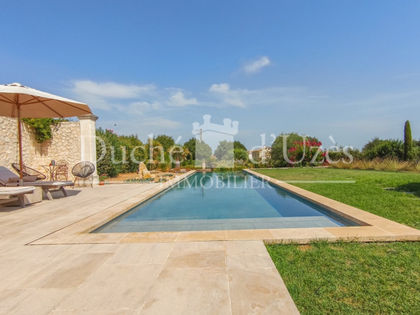 Maison à vendre - 5 pièces - 158m2 - Uzès (30700)