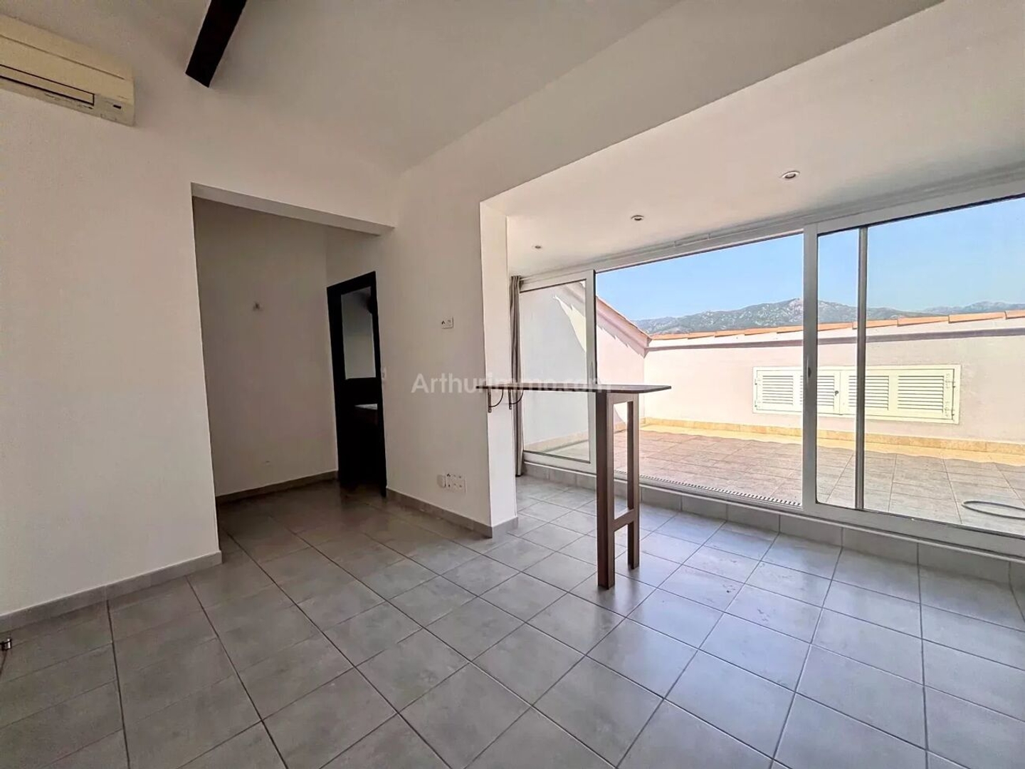 Appartement à vendre - 2 pièces - 45m2 - Ajaccio (20167)
