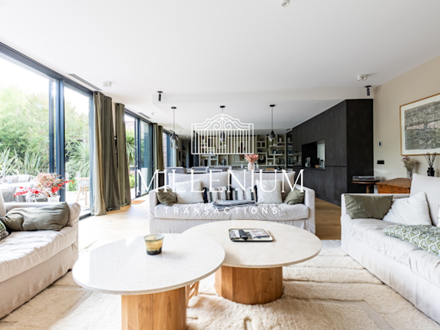 Maison 7 pièces 300 m²