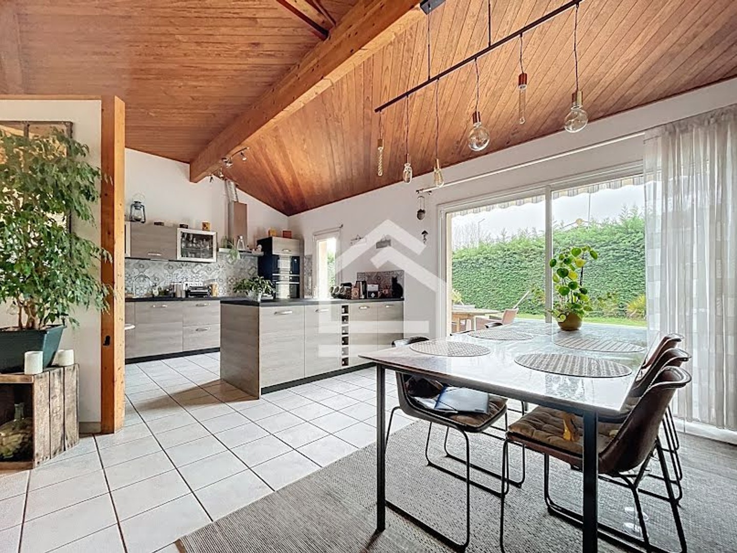 Maison 6 pièces 146 m²