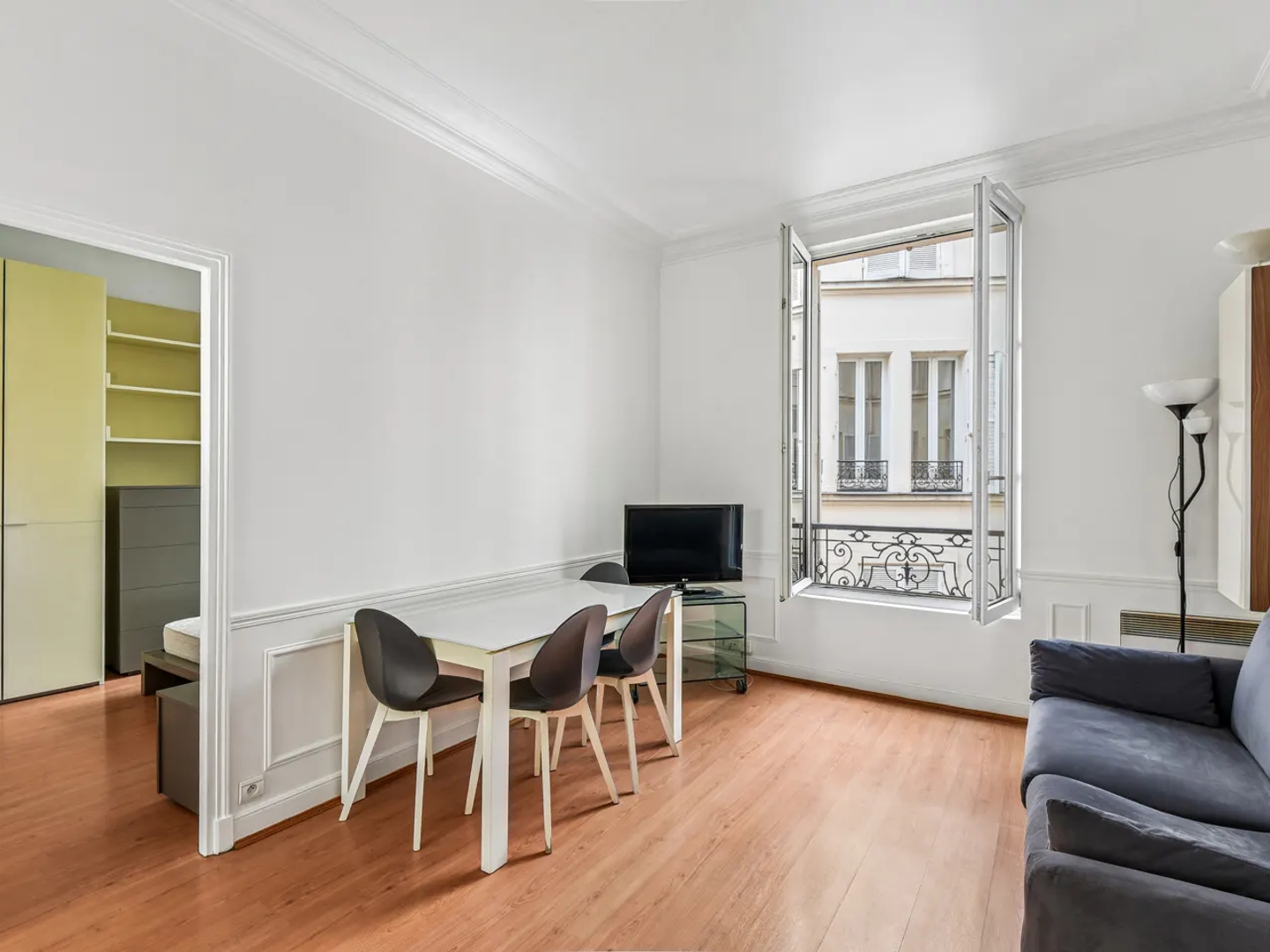 Appartement à vendre - 2 pièces - 50m2 - Paris 8e (75008)