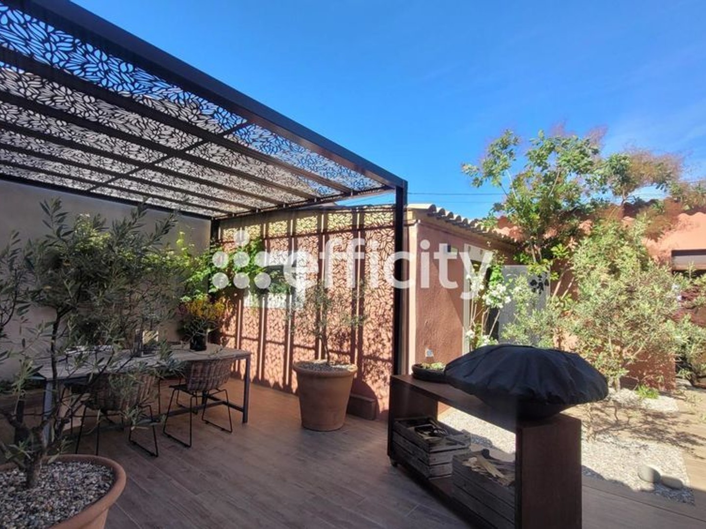 Maison à vendre - 5 pièces - 342m2 - Rougiers (83170)