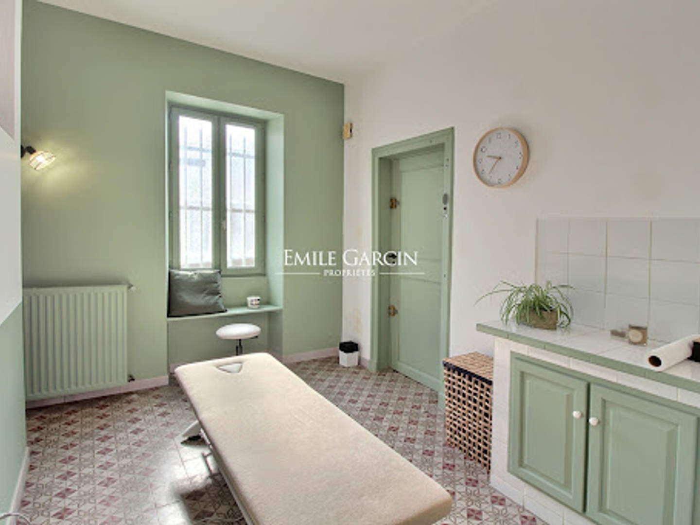 Maison à vendre - 11 pièces - 232m2 - Saint-Rémy-De-Pro... (13210)