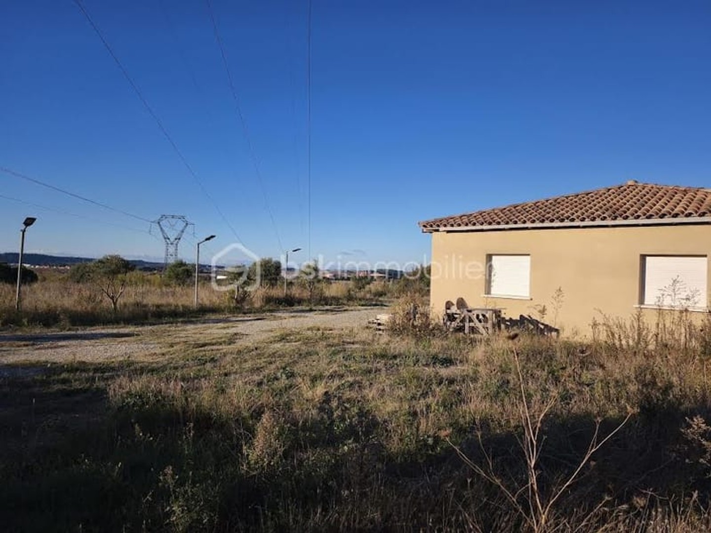 Terrain 4400 m²