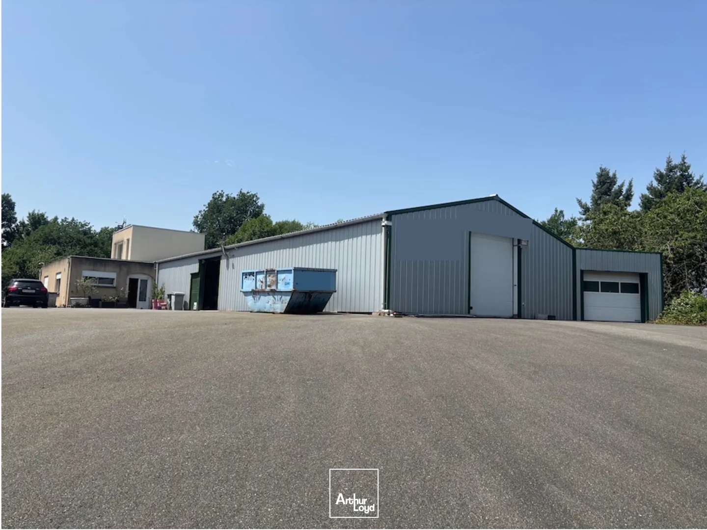 À VENDRE : Site atypique mixte ZI Les Baraudes à St Genest Lerpt
