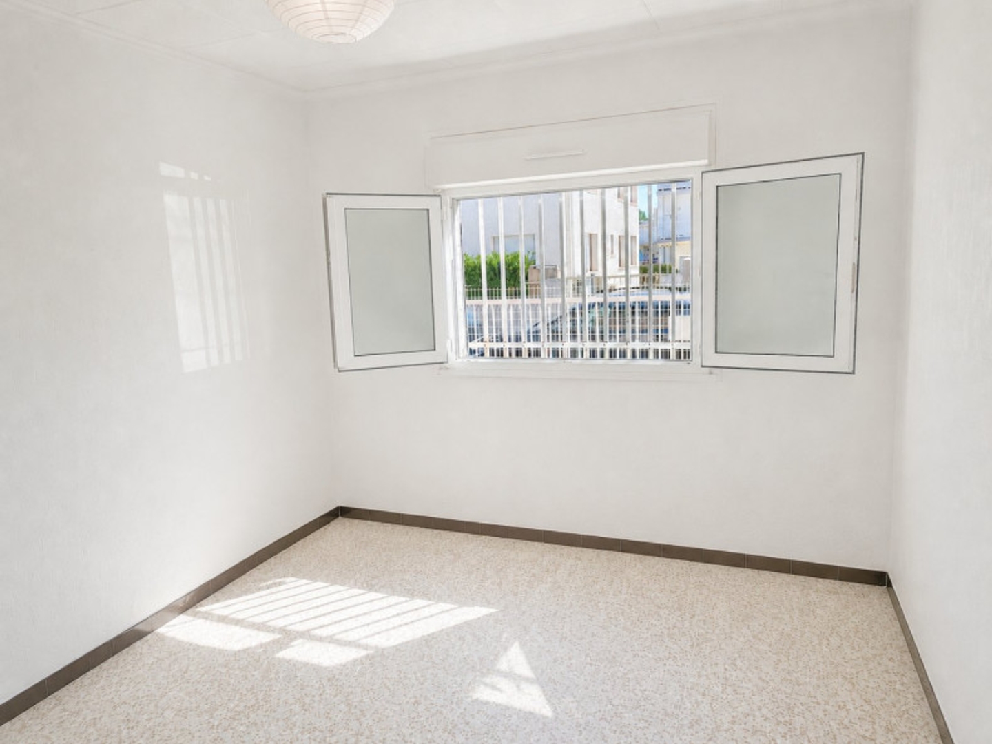 Appartement à vendre - 3 pièces - 50m2 - Le Grau-Du-Roi (30240)