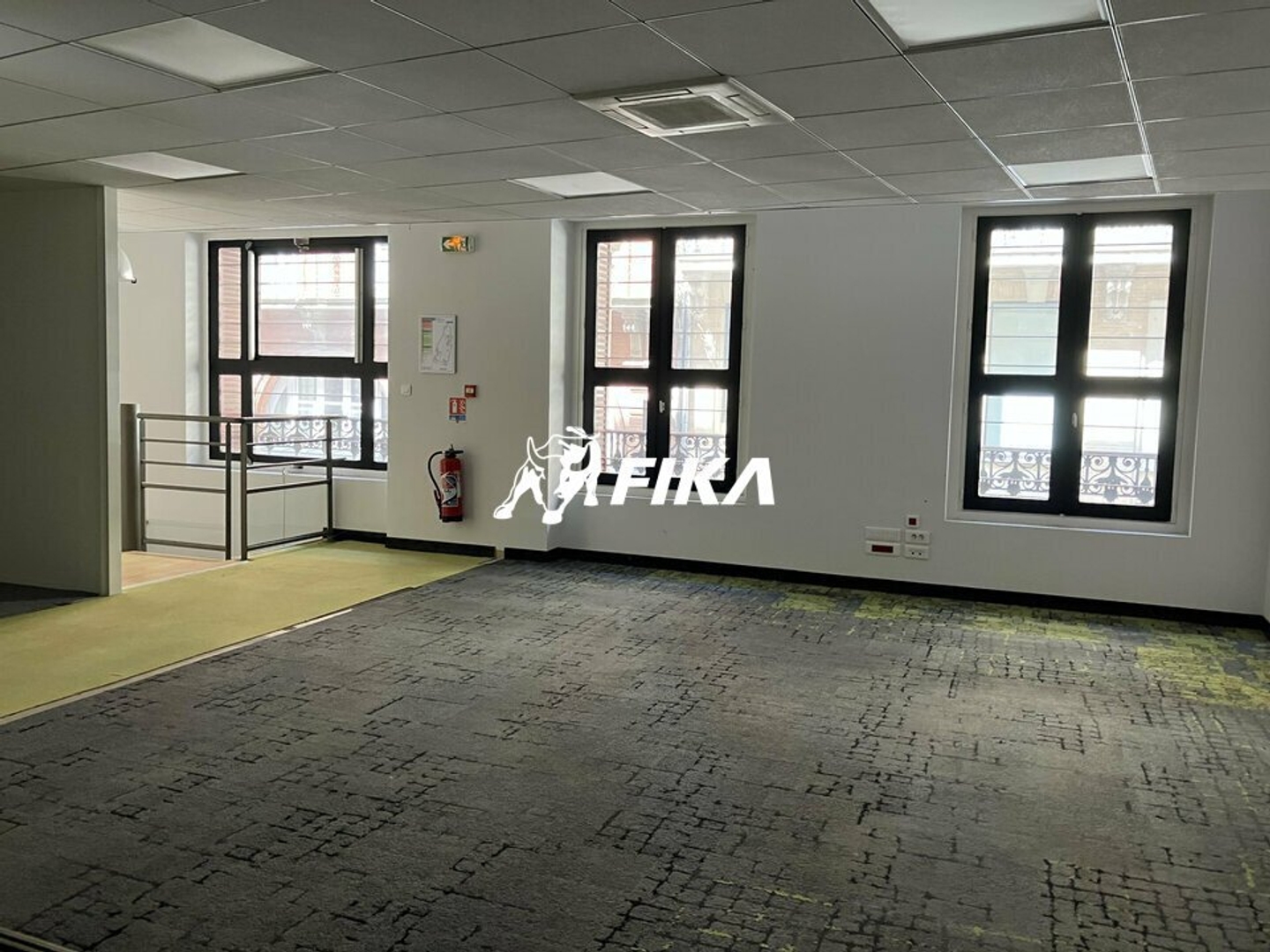 BUREAUX A VENDRE