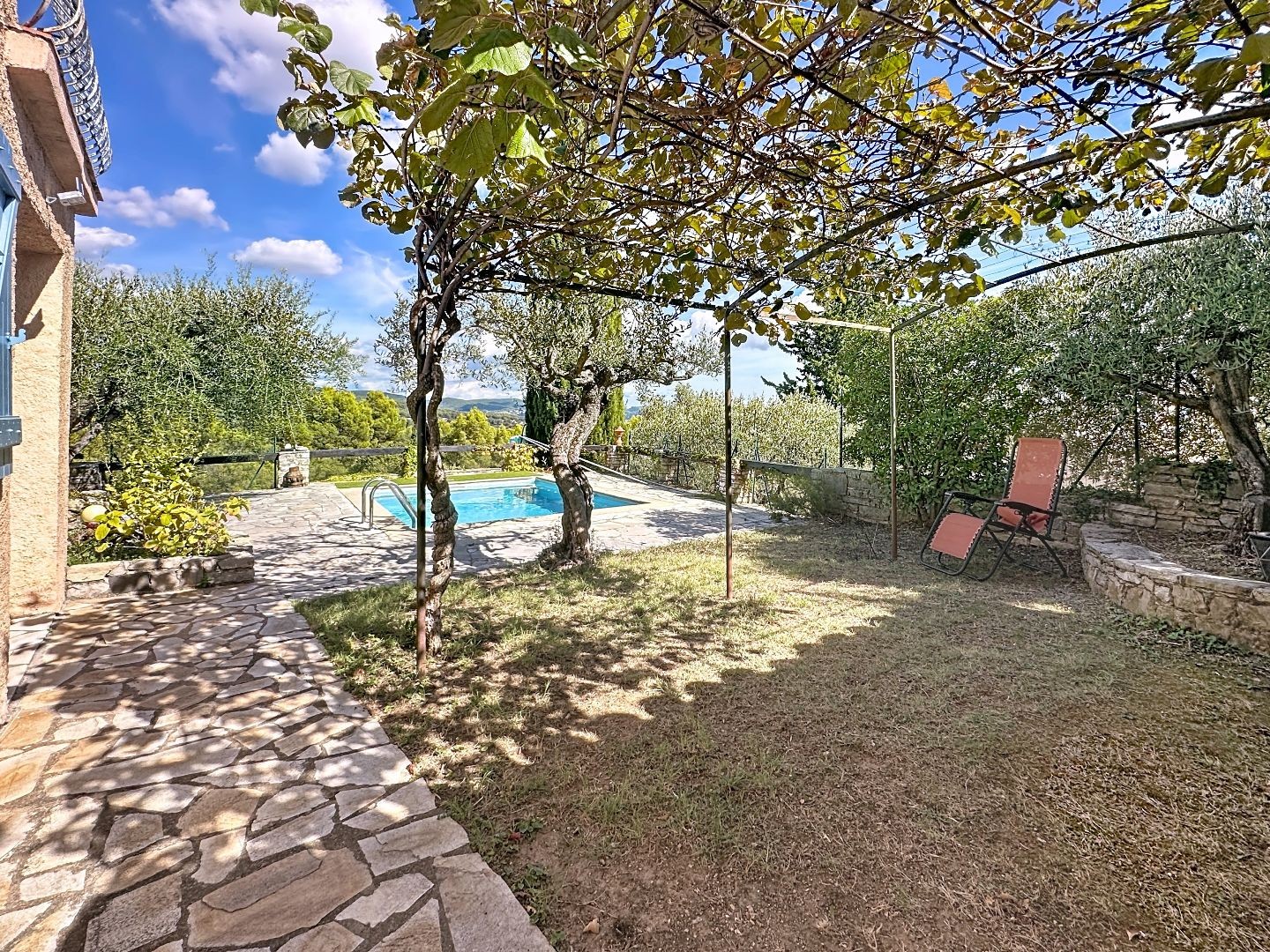 Maison à vendre - 200m2 - Flayosc (83780)