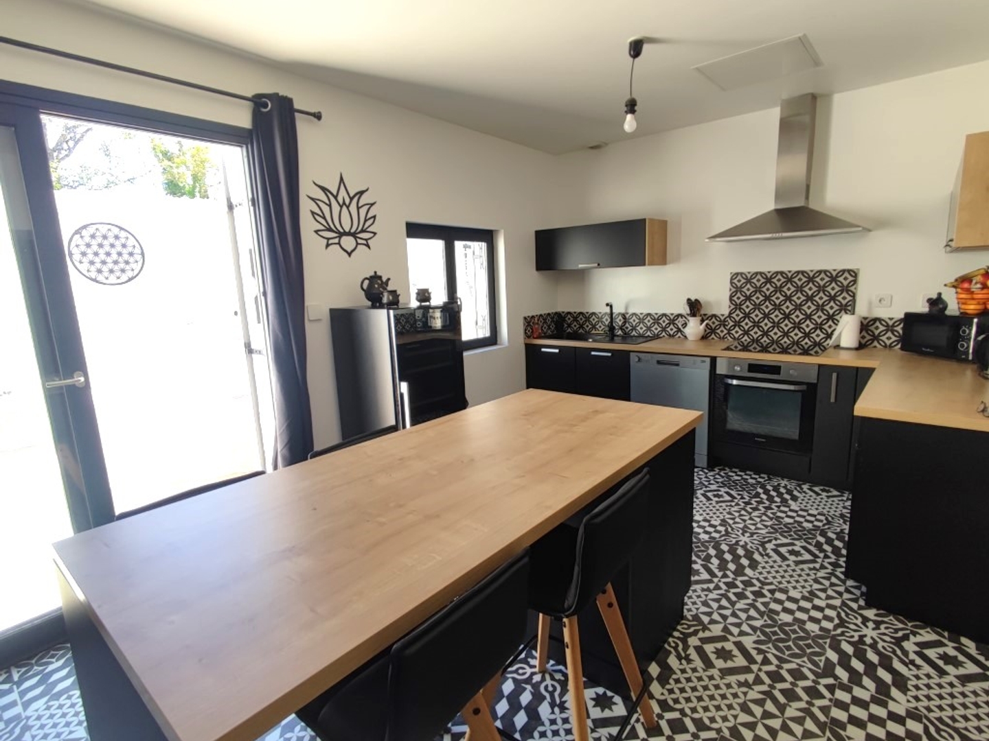 Maison à vendre - 5 pièces - 151m2 - Medis (17600)