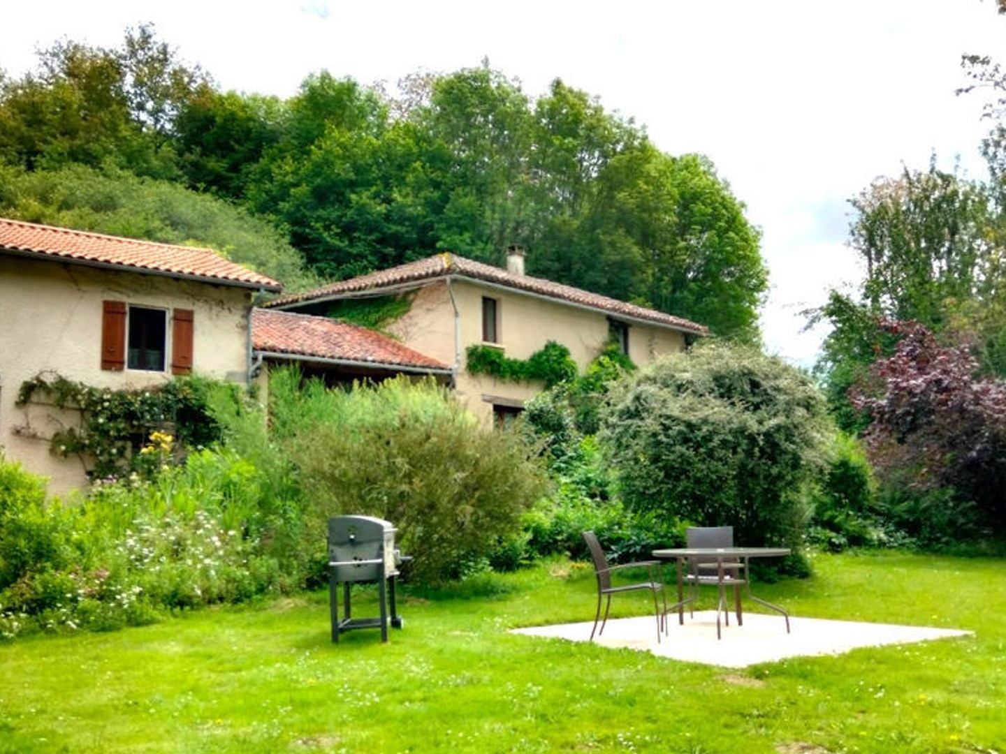 Ancien Moulin Historique, 4 Chambres, Gîte, Dépendances, Vues