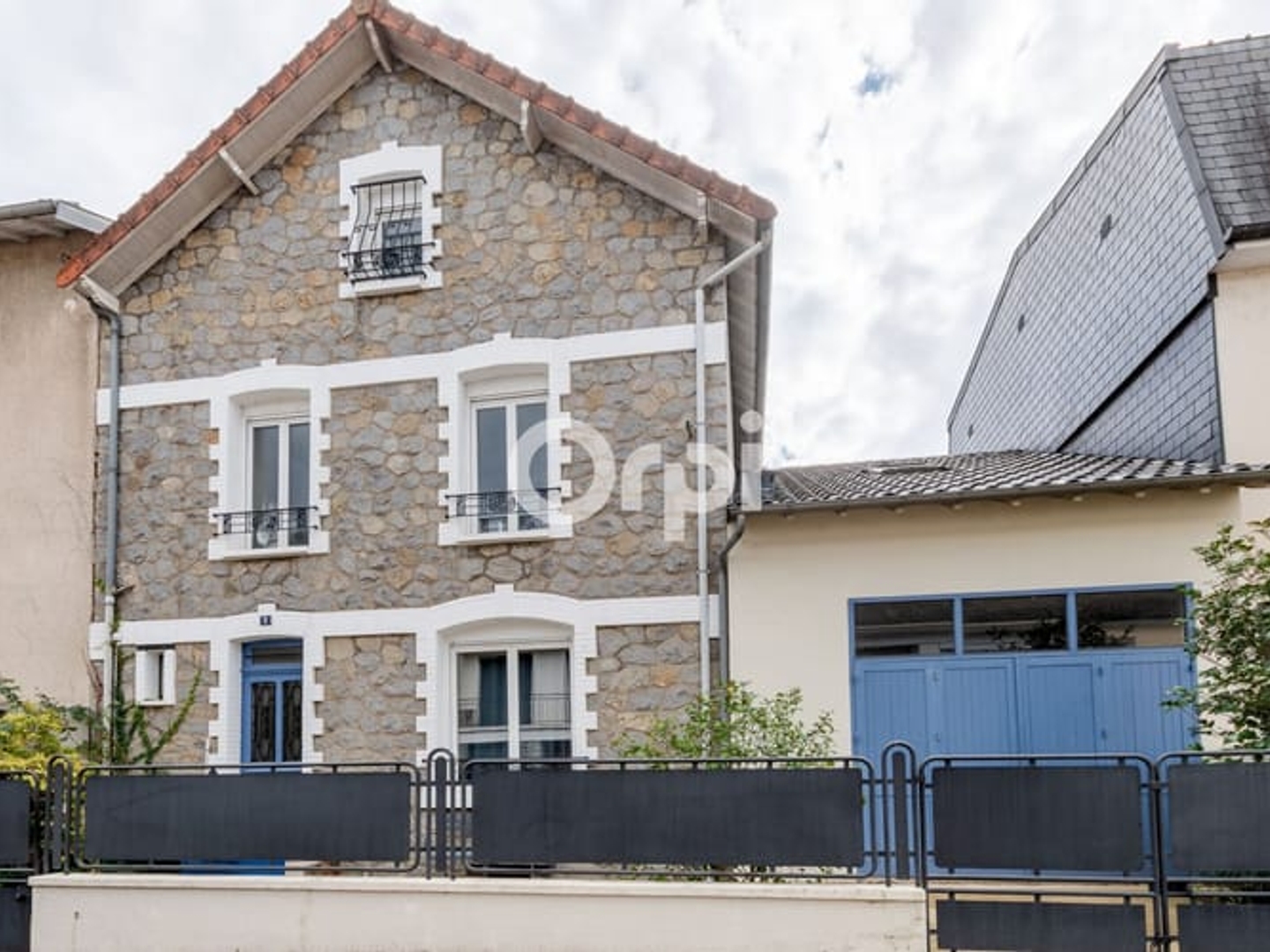 Maison 6 pièces 210 m²