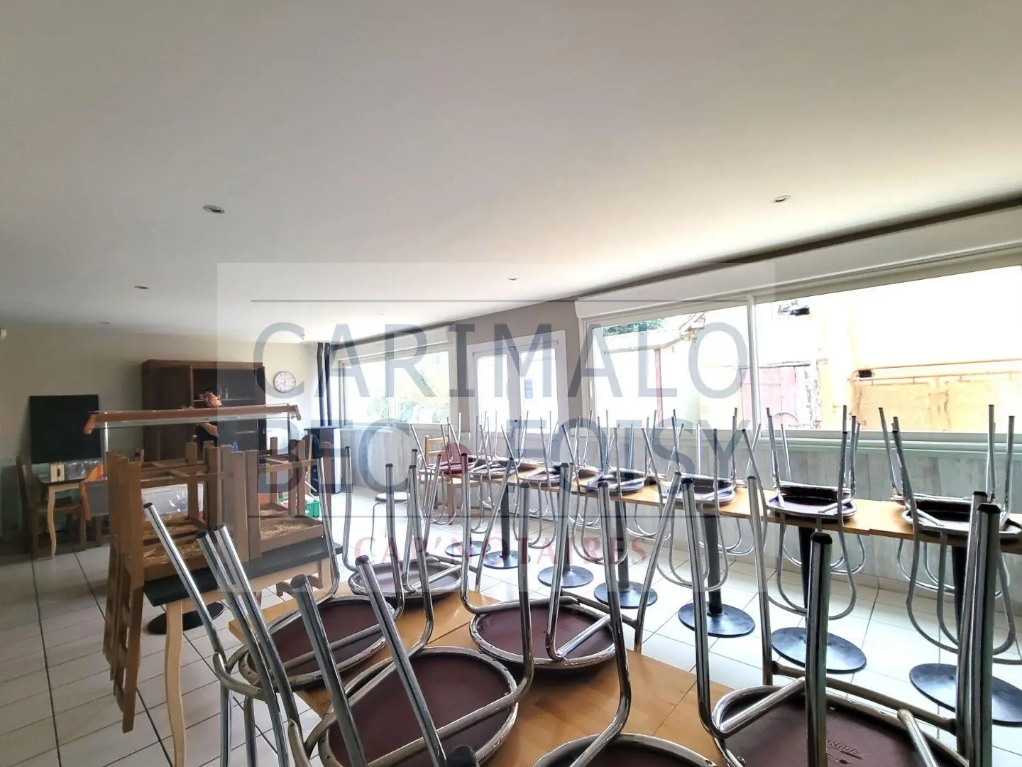Locaux à vendre - 10 pièces - 181m2 - La Chapelle-Du-Noyer (28200)