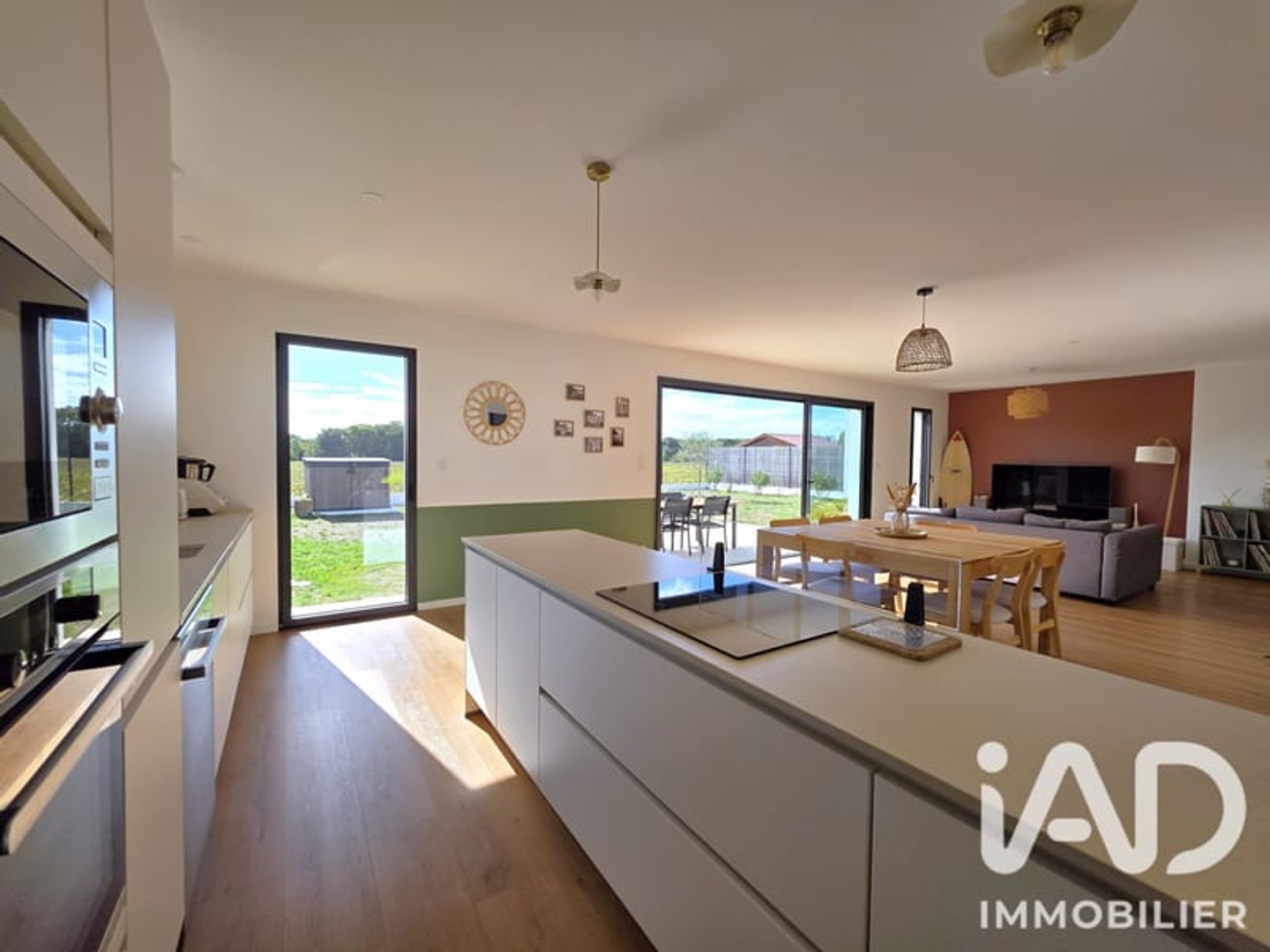 Maison à vendre - 4 pièces - 108m2 - Saint-Laurent-De-... (17450)
