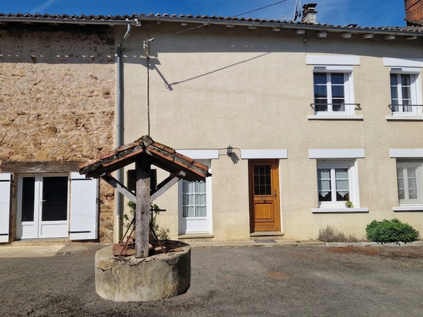 Immeuble à vendre - 6 pièces - 119m2 - Cognac-La-Forêt (87310)