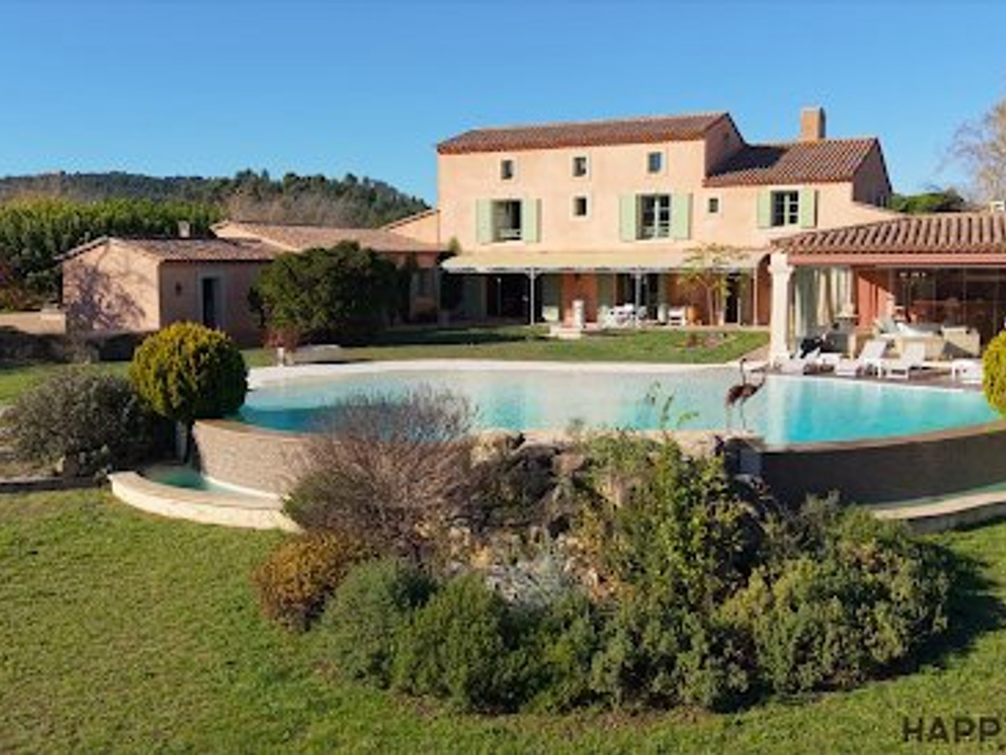 Maison 420 m²