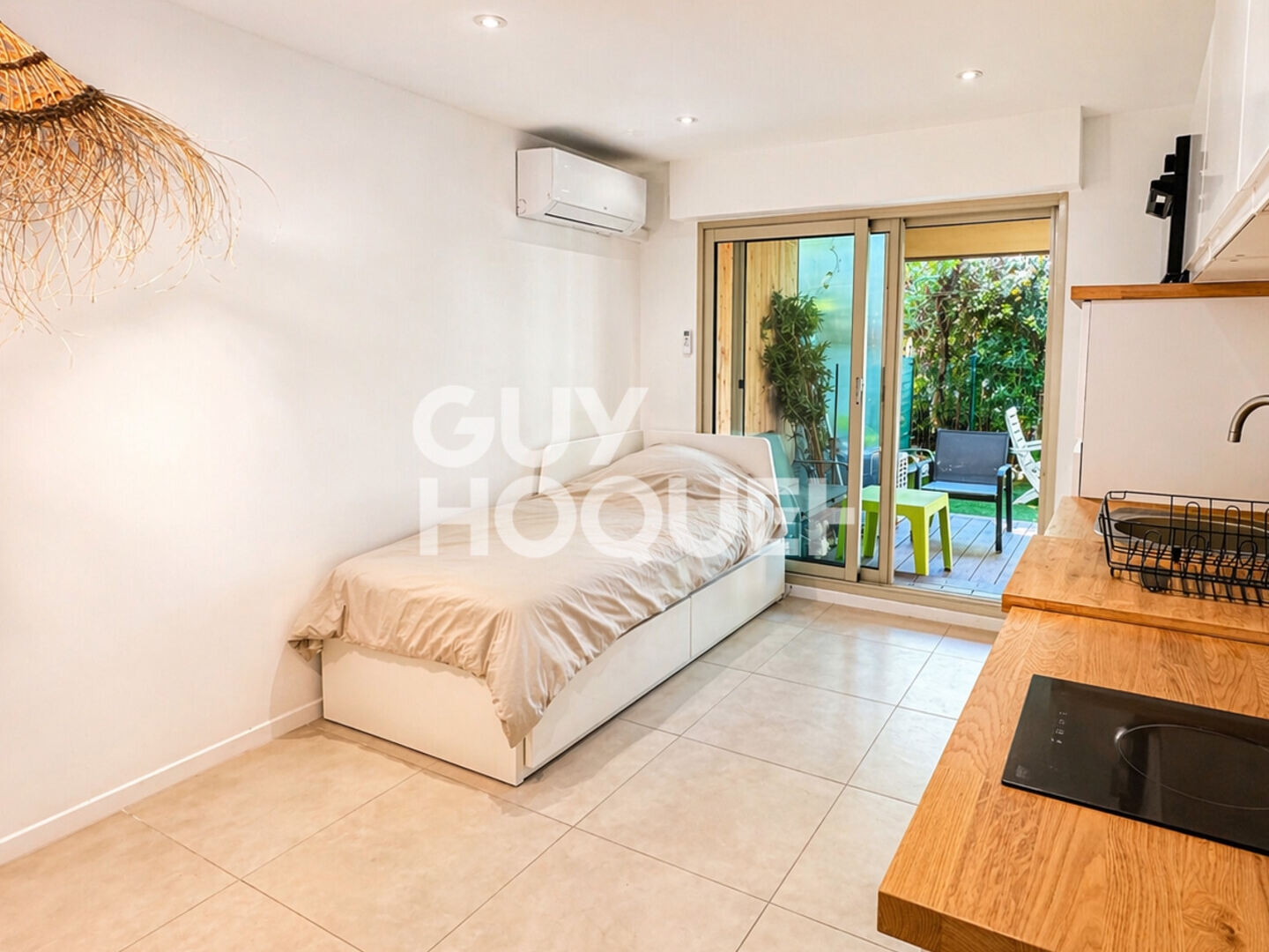 Appartement à vendre - 2 pièces - 23m2 - Cavalaire-Sur-Mer (83240)