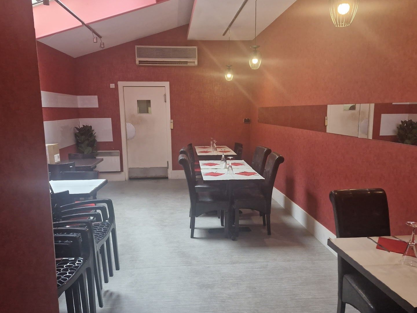 Fonds de commerce 143 m²