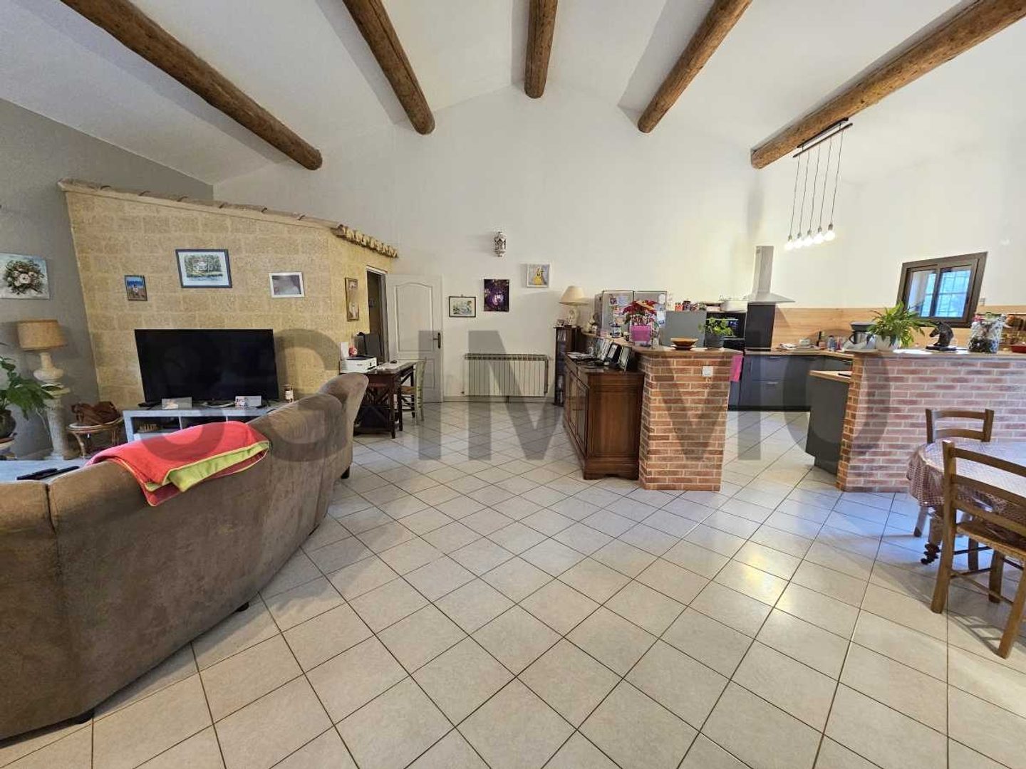 Maison à vendre - 4 pièces - 147m2 - Castillon-Du-Gard (30210)