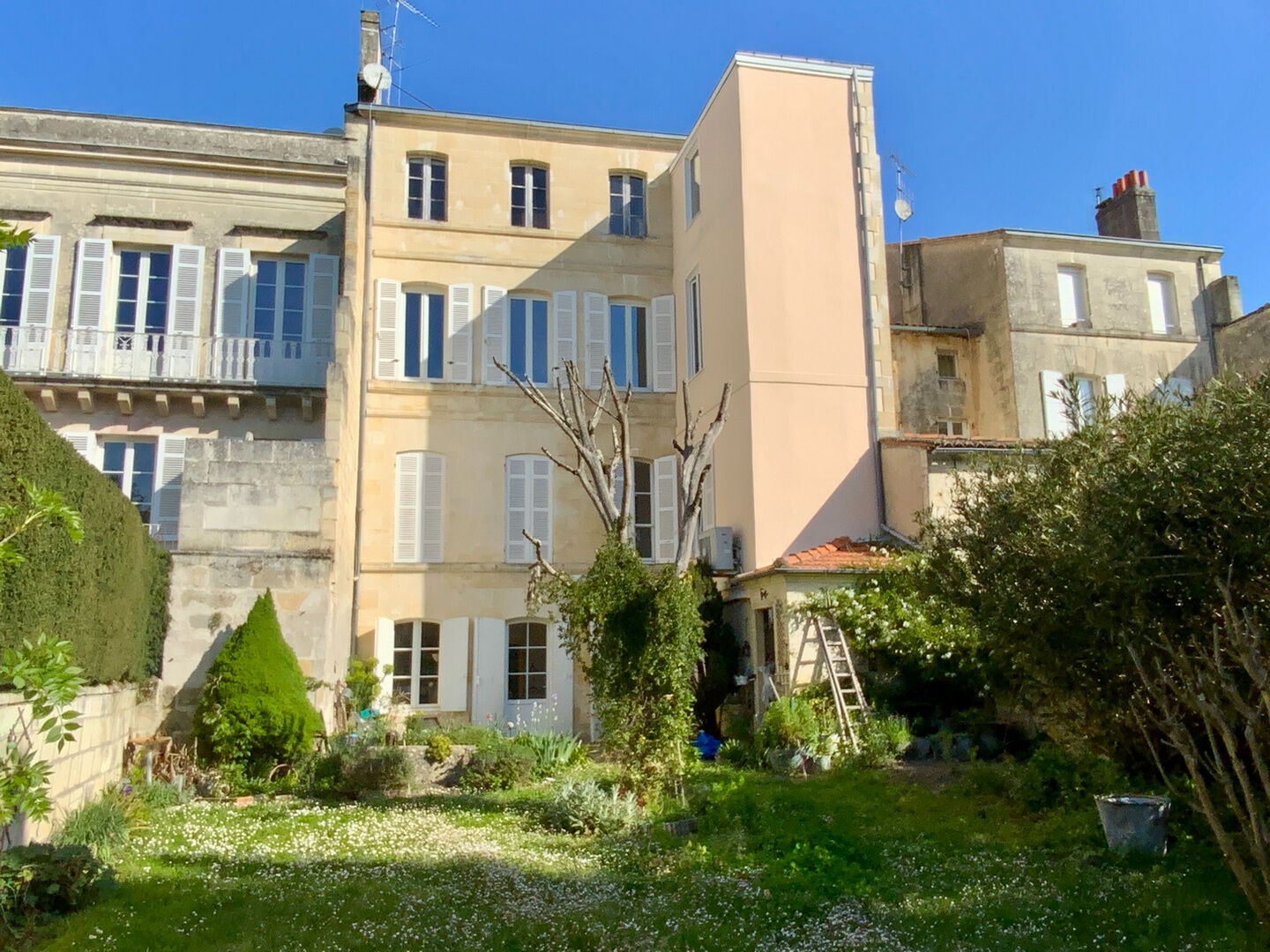 Hôtel 8 pièces 260 m²