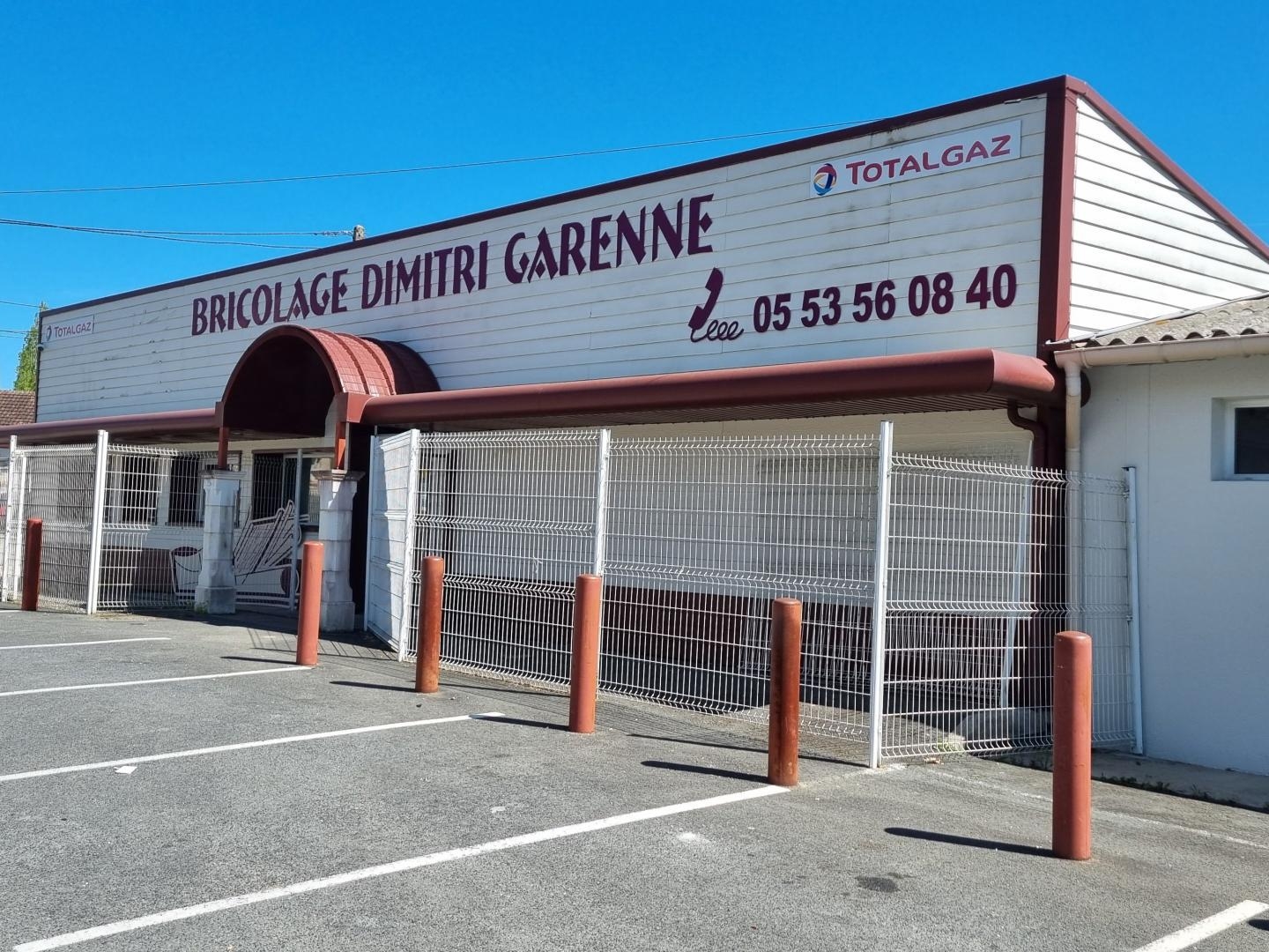 Locaux à vendre - 350m2 - Nontron (24300)