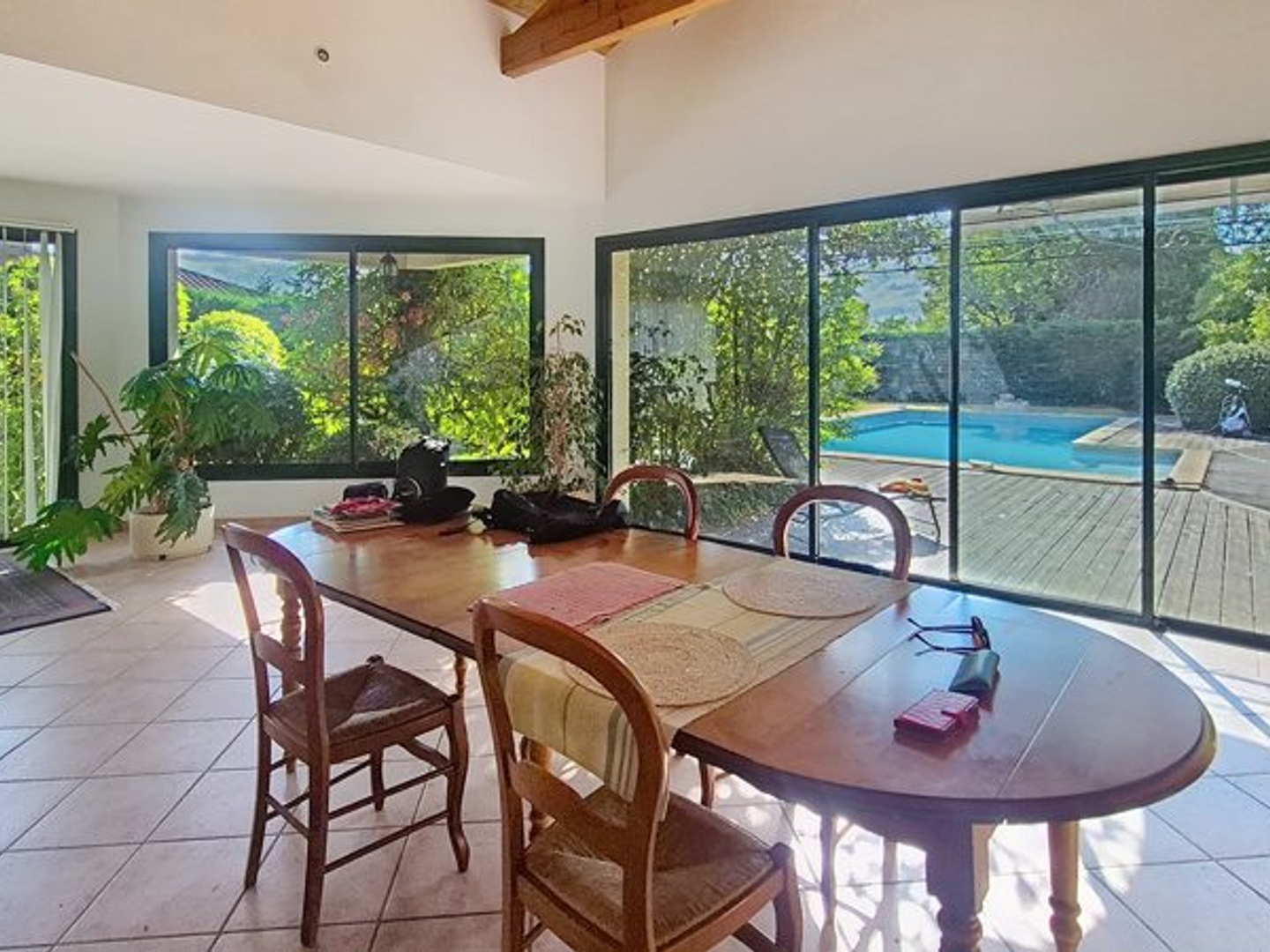 Maison à vendre - 6 pièces - 198m2 - Saint-Laurent-Des... (24100)