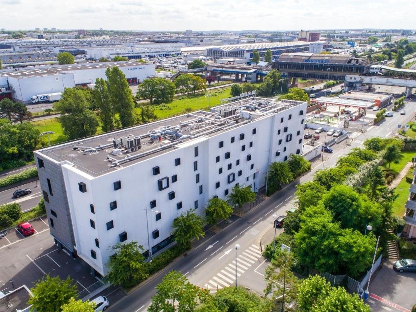 INVESTISSEMENT LOCATIF - Rungis - Résidence de Services All Suites Appart'Hôtel Orly-Rungis - 5,50 % de rentabilité