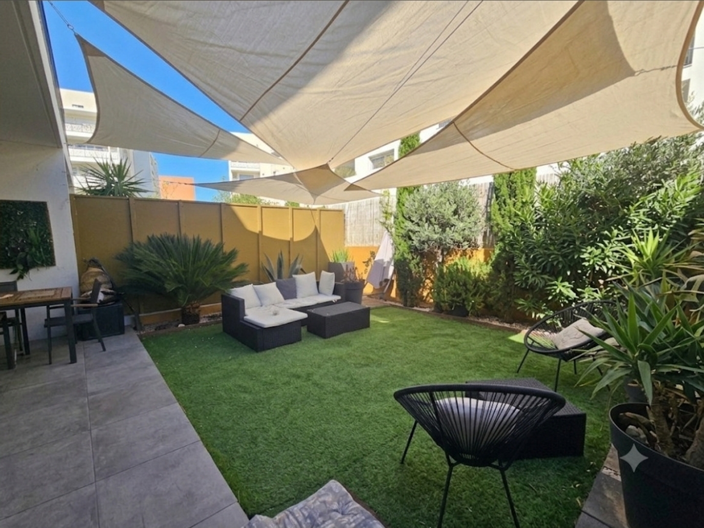 Appartement à vendre - 2 pièces - 50m2 - Marseille 13e (13013)