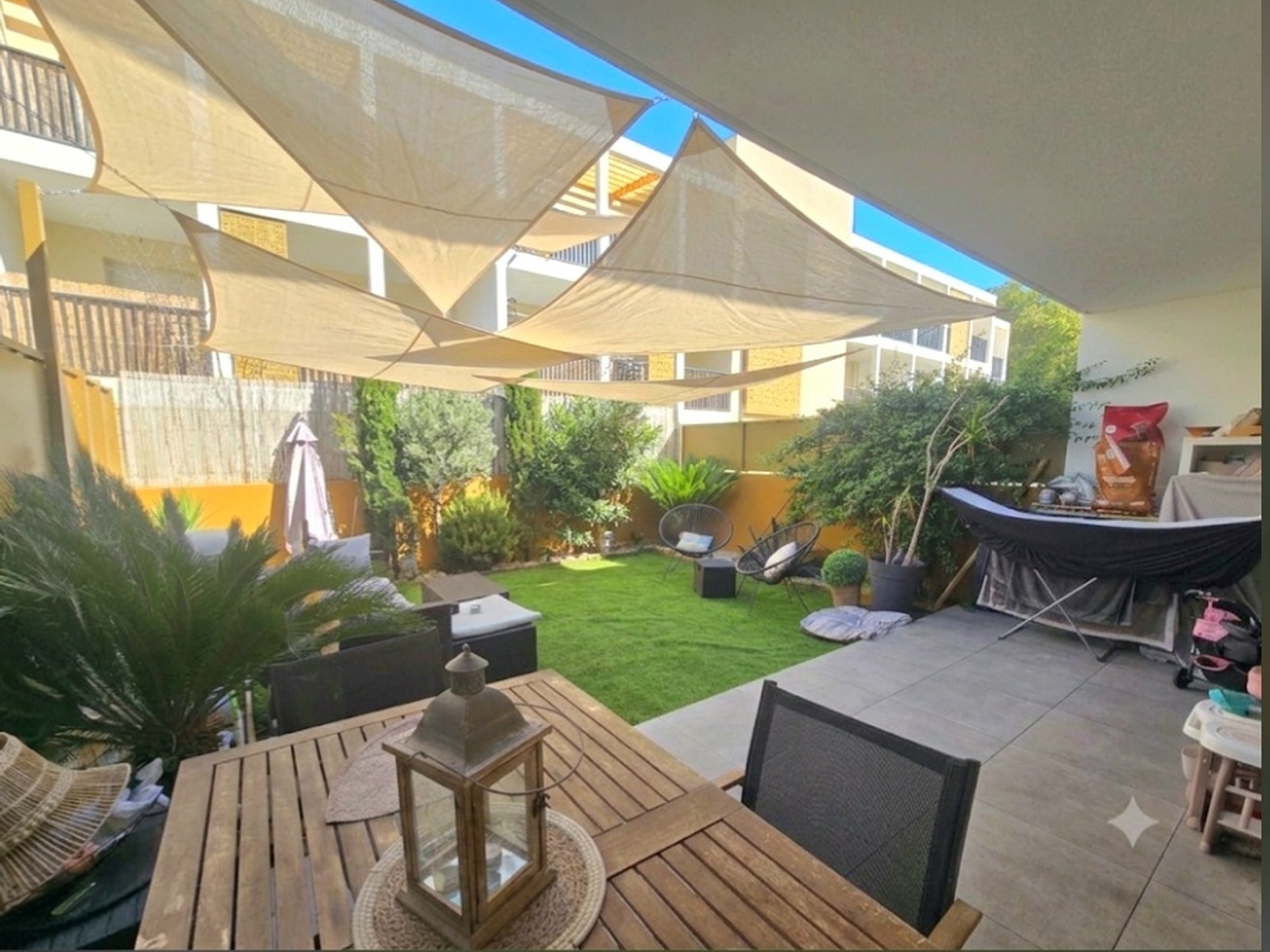 Appartement à vendre - 2 pièces - 50m2 - Marseille 13e (13013)