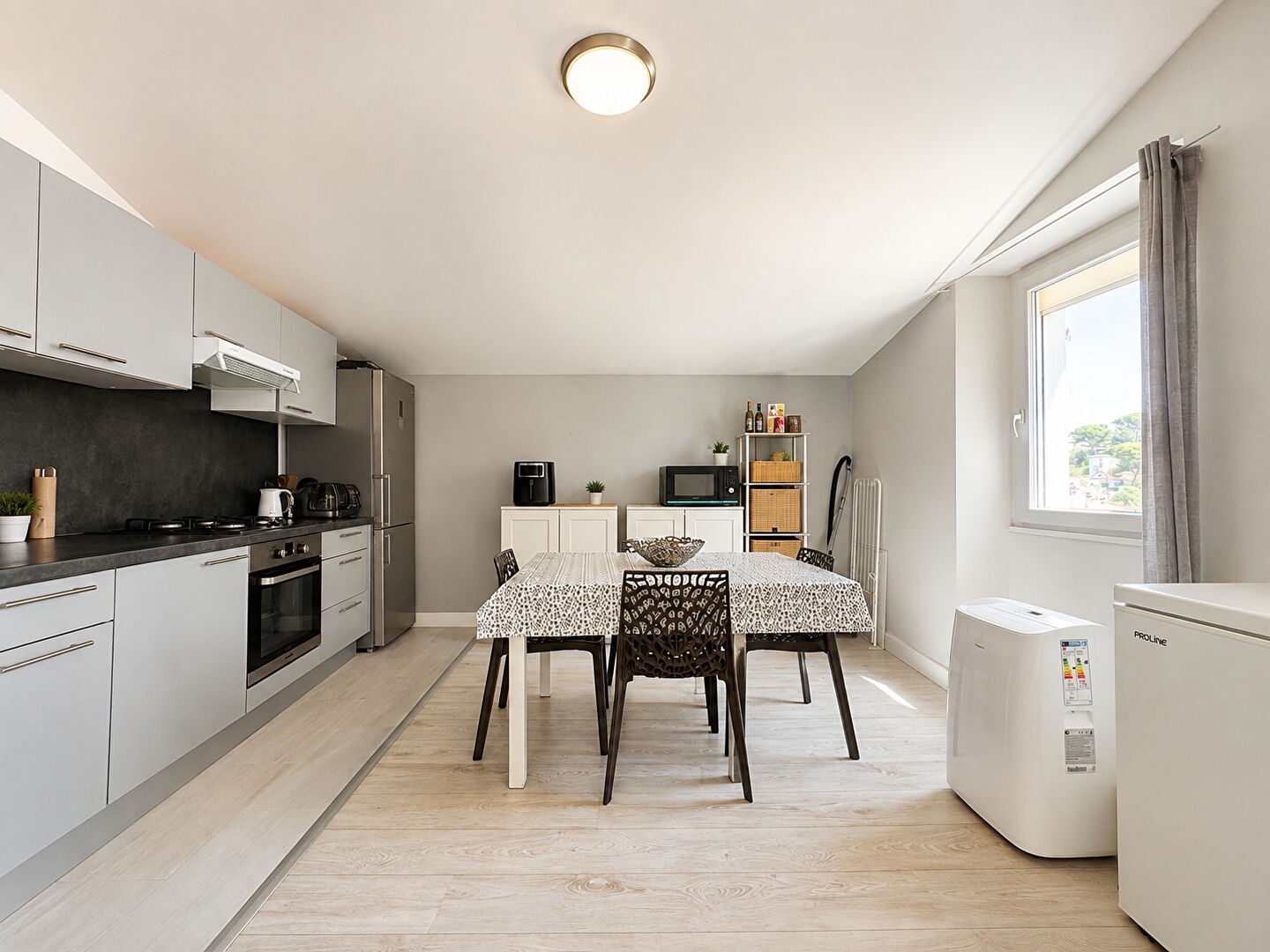 Maison à vendre - 6 pièces - 93m2 - Marseille 11e (13011)