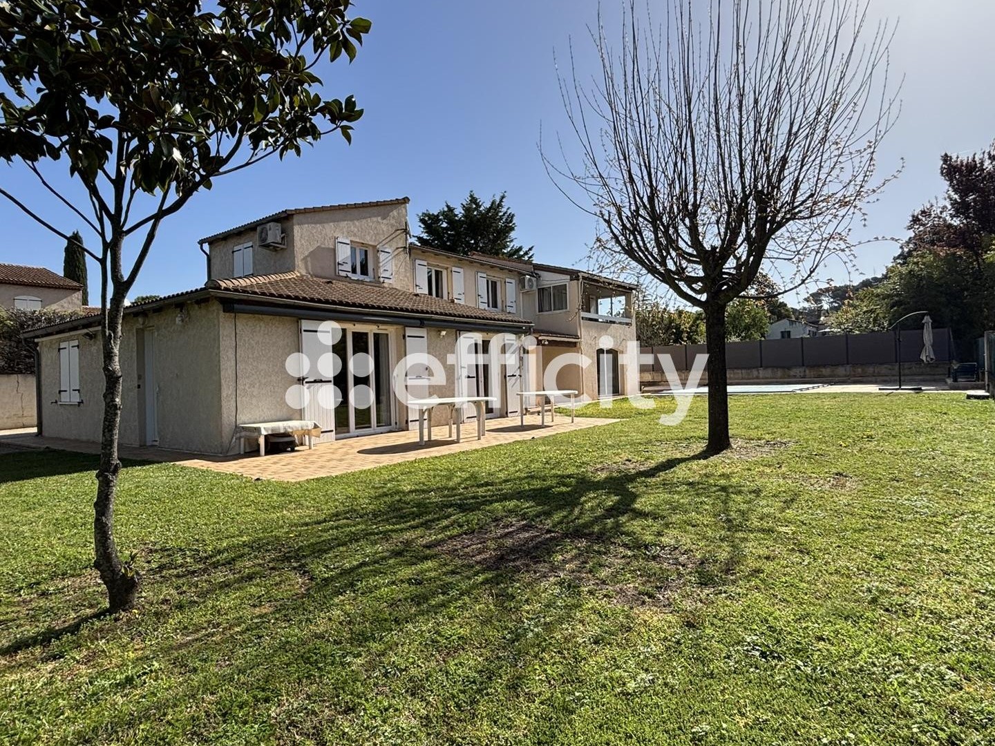 Maison 8 pièces 208 m²