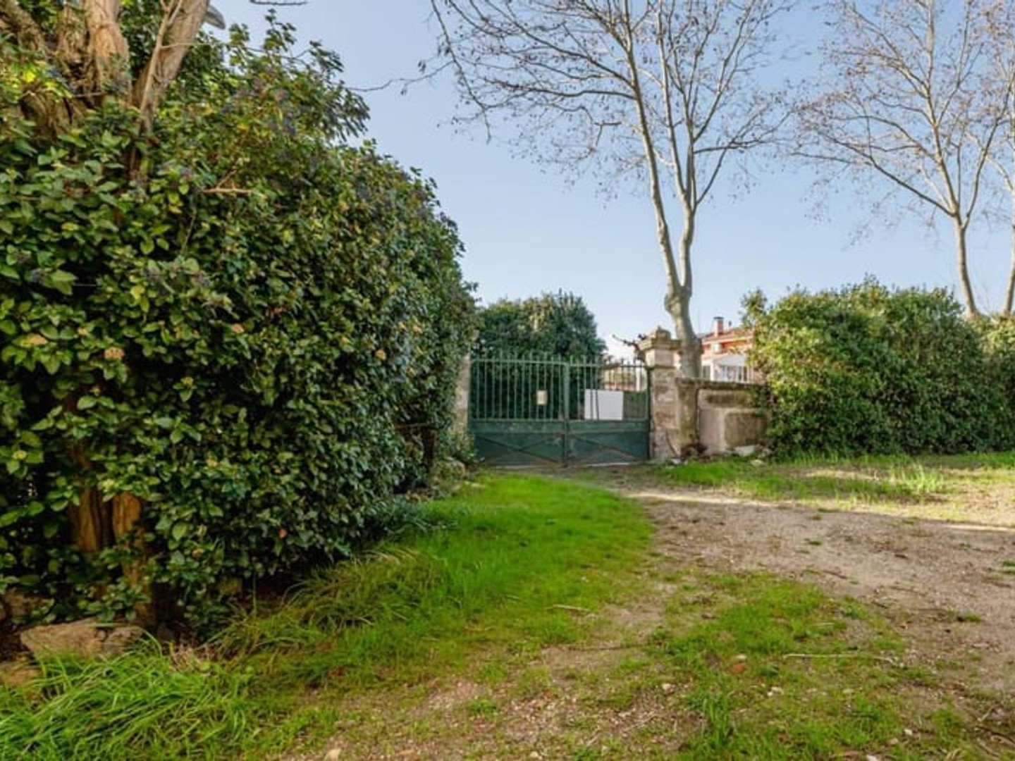Maison à vendre - 440m2 - Montblanc (34290)