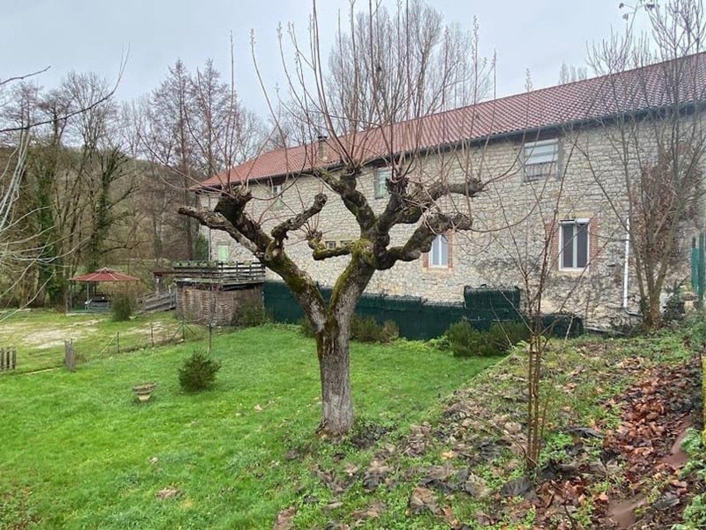 Maison 11 pièces 526 m²