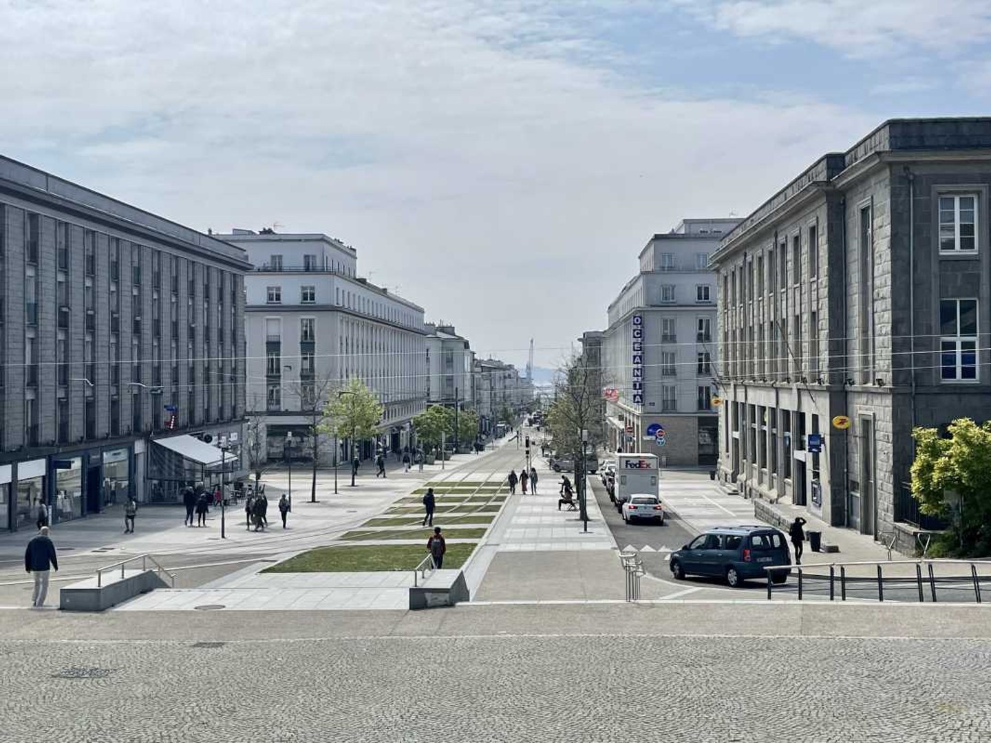 A VENDRE - IMMEUBLE DE BUREAUX 600 M² - PROCHE SIAM