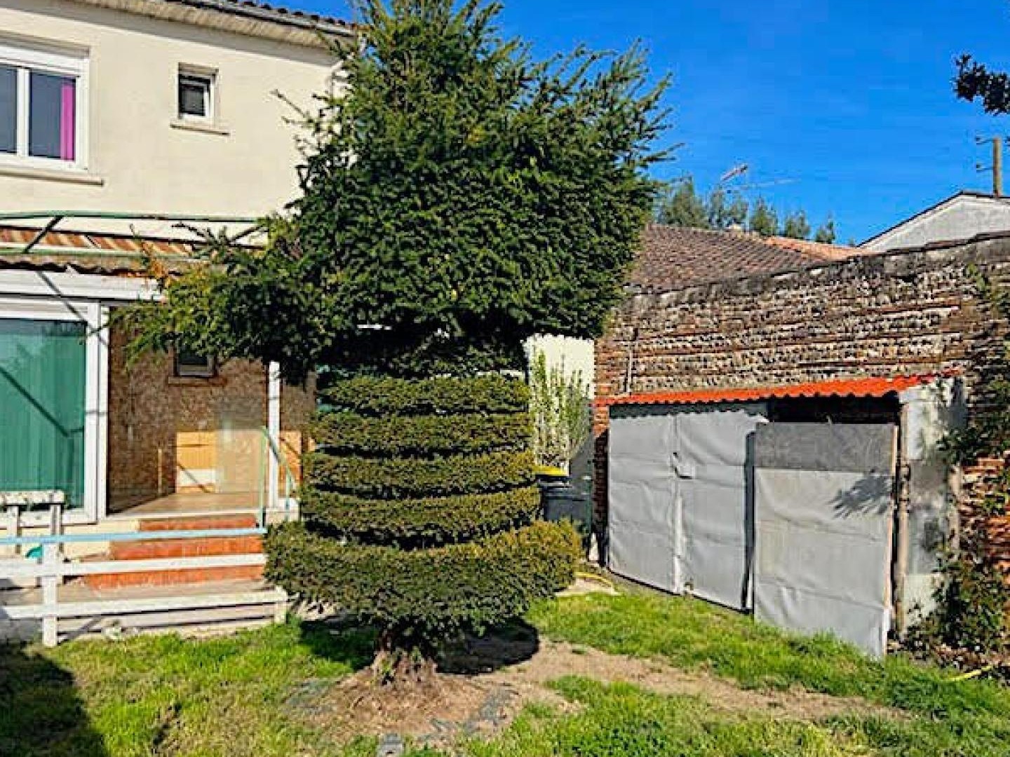 Maison à vendre - 4 pièces - 76m2 - Lamagistère (82360)