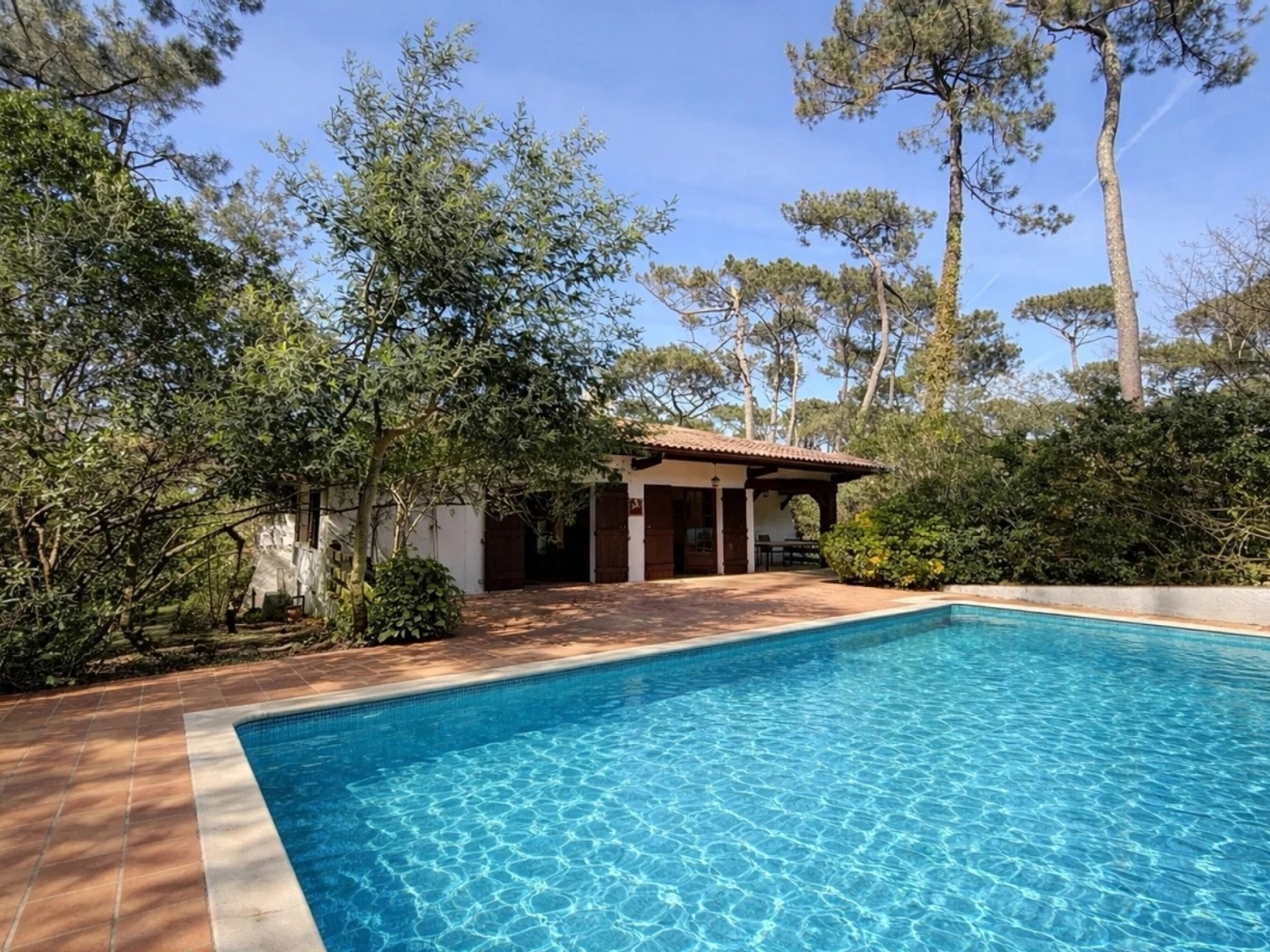 MAISON AVEC PISCINE ET 4 CHAMBRES PROCHE DE LA PLAGE AU PYLA