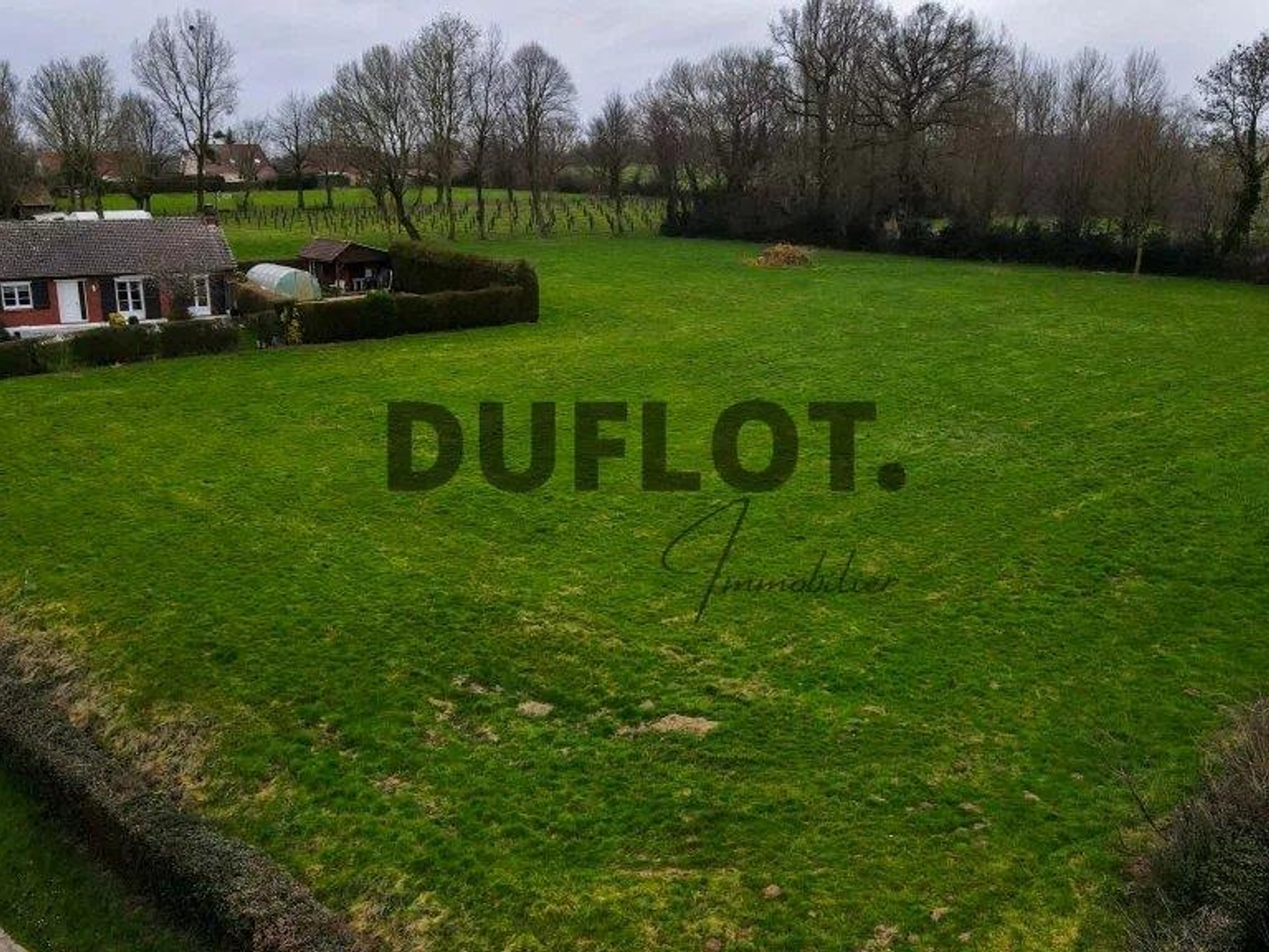 Terrain constructible 1 000m2 sur Azincourt