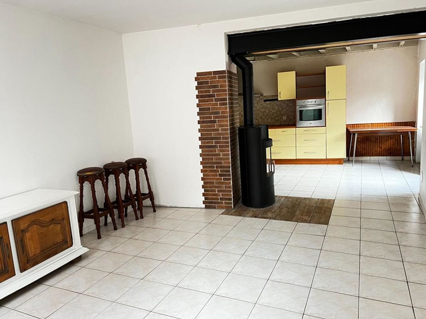 Maison 6 pièces, 97 m² + dépendances en pierres